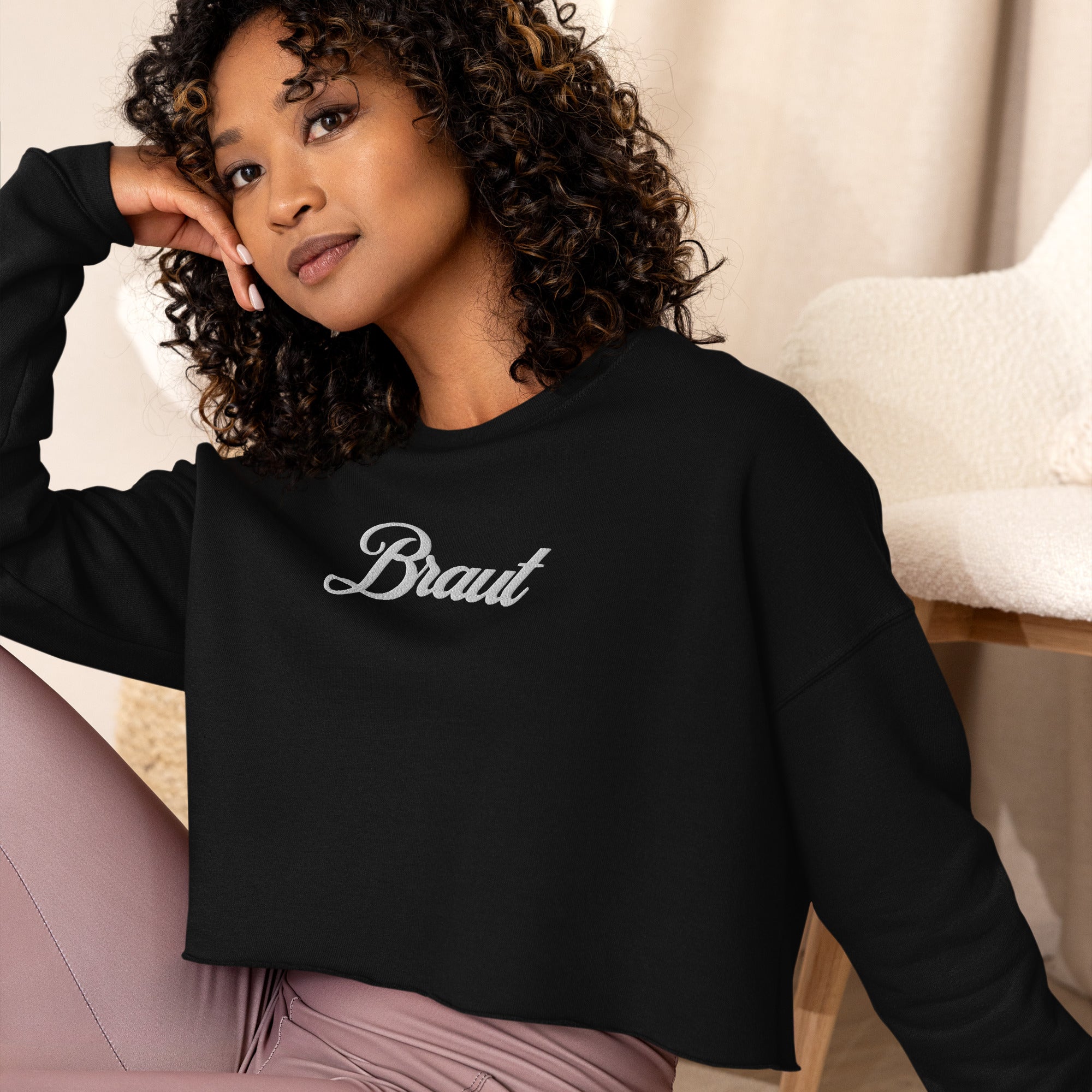 Braut (bride) Crop Sweatshirt