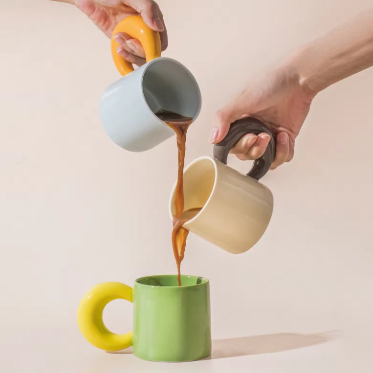 Cups, mugs & drinkware