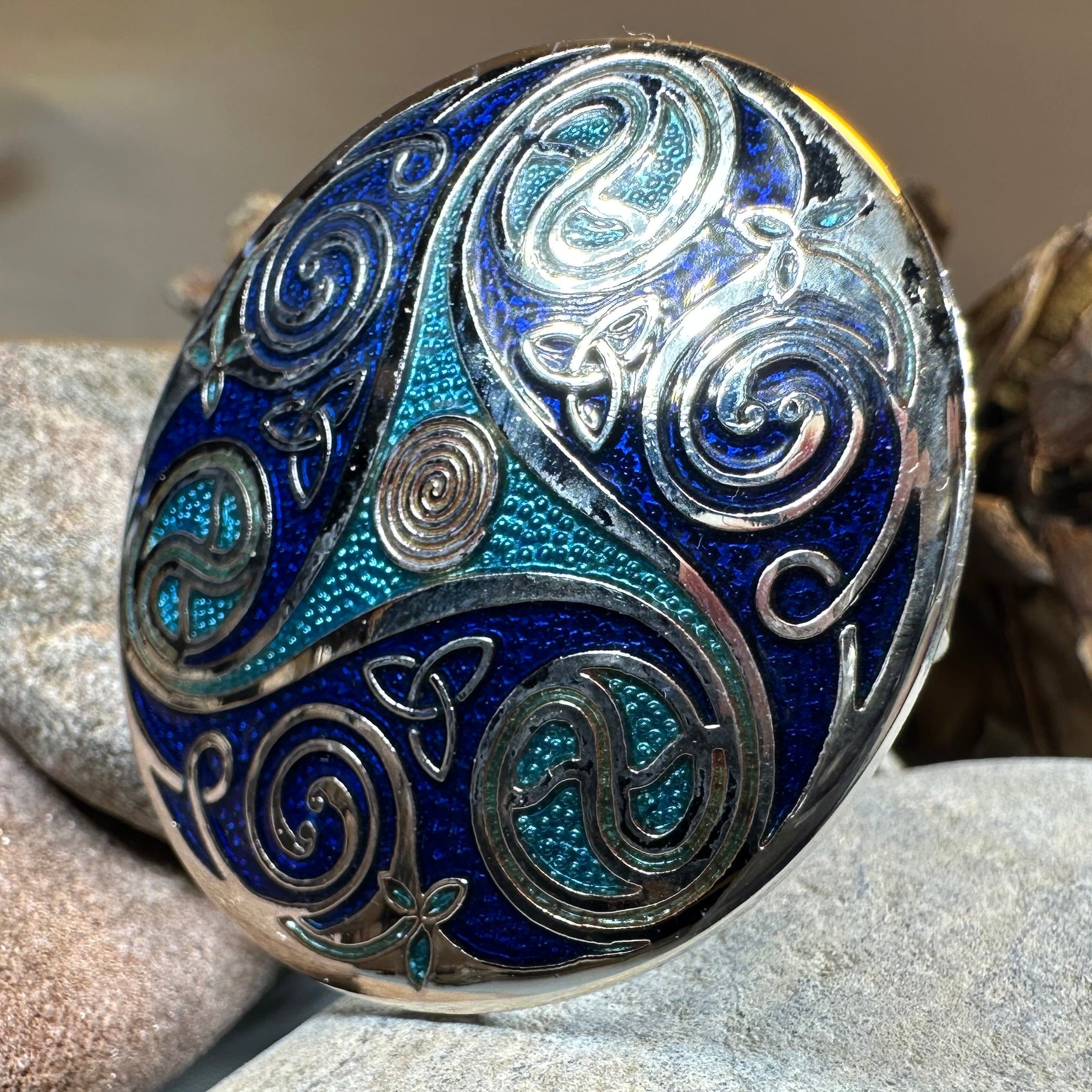 Enamel Celtic Spiral Scarf Ring