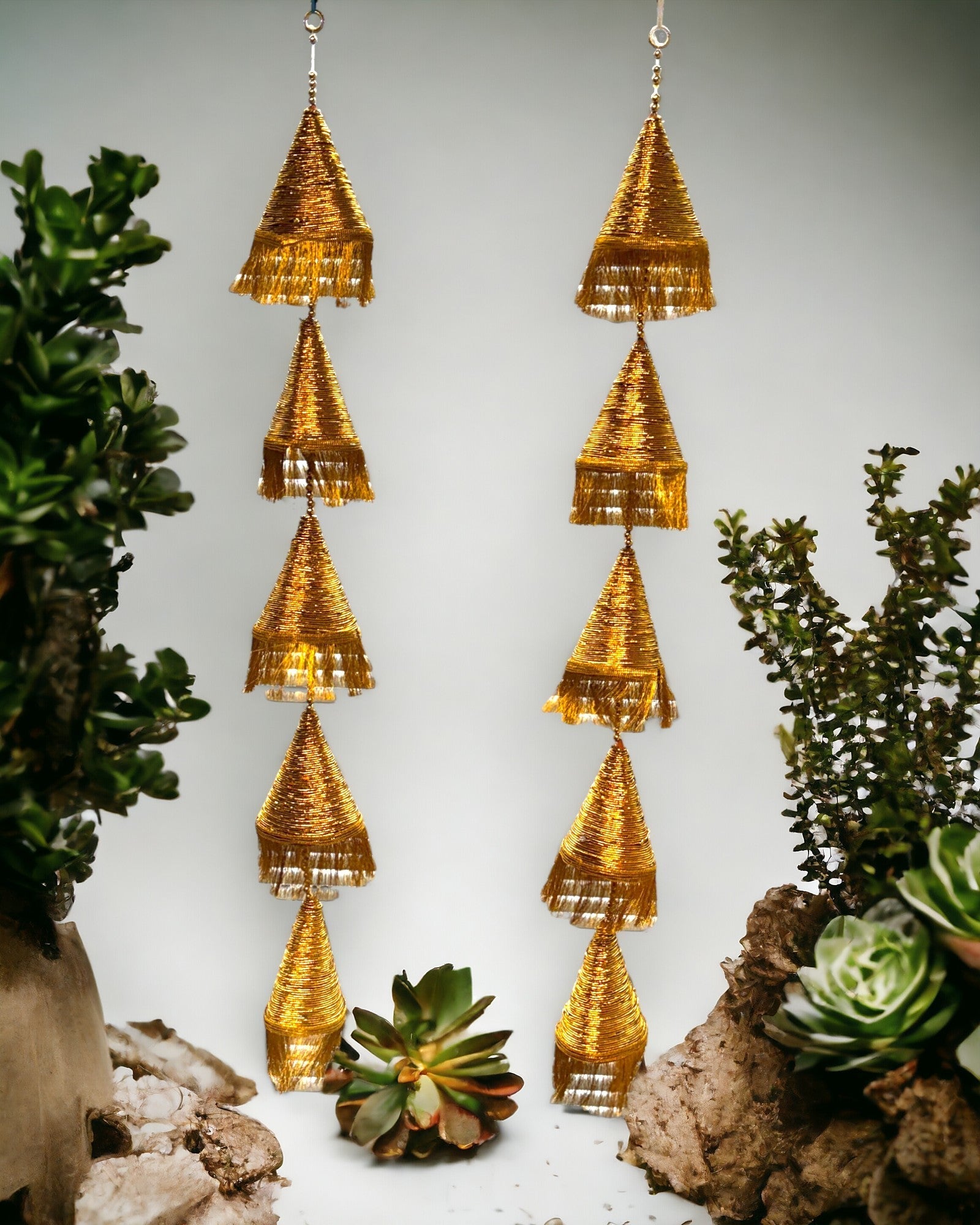 Bell Shaped Garland / Lari