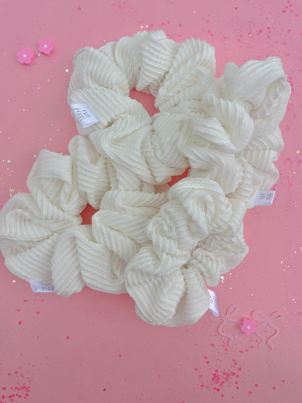 Crisp White Ribbed Scrunchy