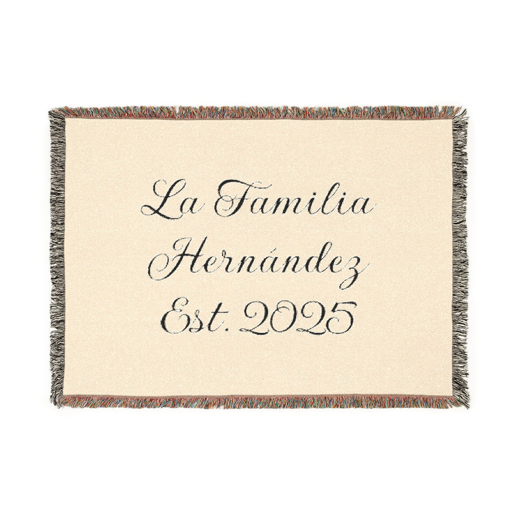 Manta tejida personalizada con apellido familiar y año