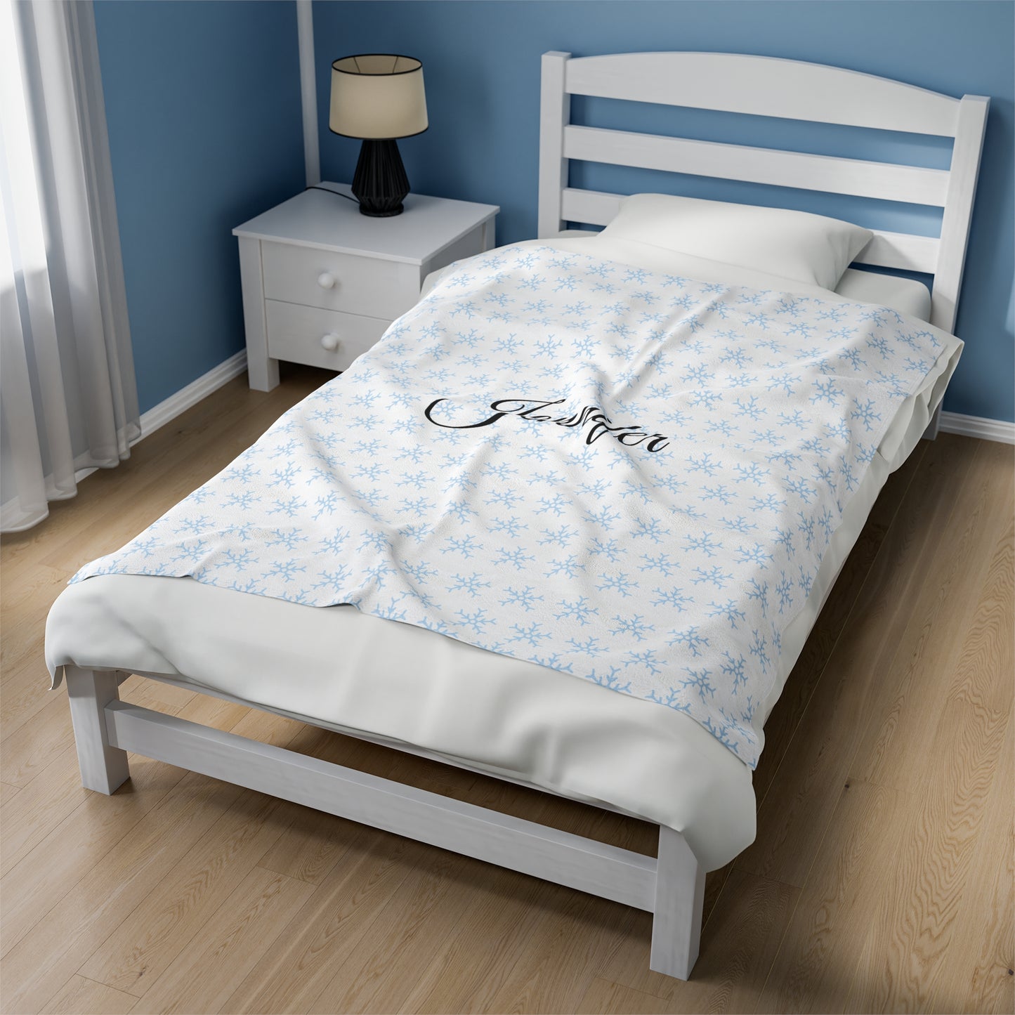 Personalized Winter Snowflake Velveteen Plush Blanket