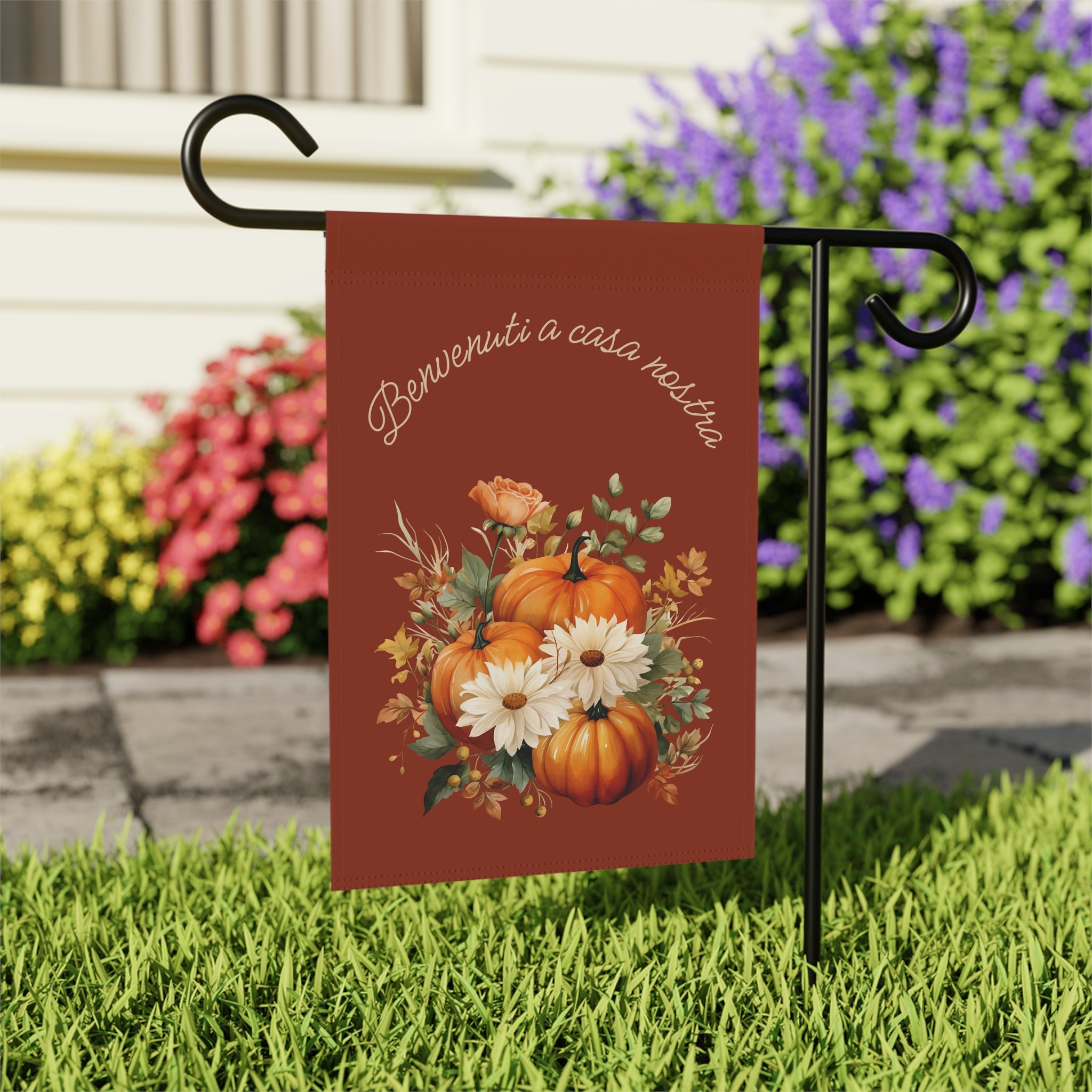 Italian Autumn Pumpkin Bouquet Garden Flag - "Benvenuti a casa nostra" Fall Welcome Banner