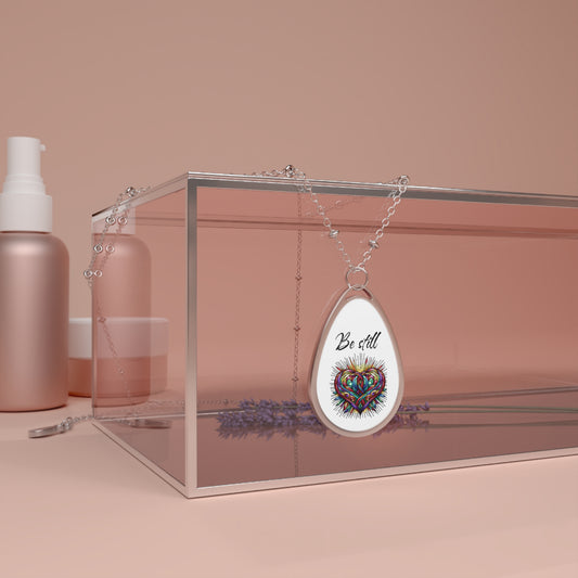 Be still Oval Necklace