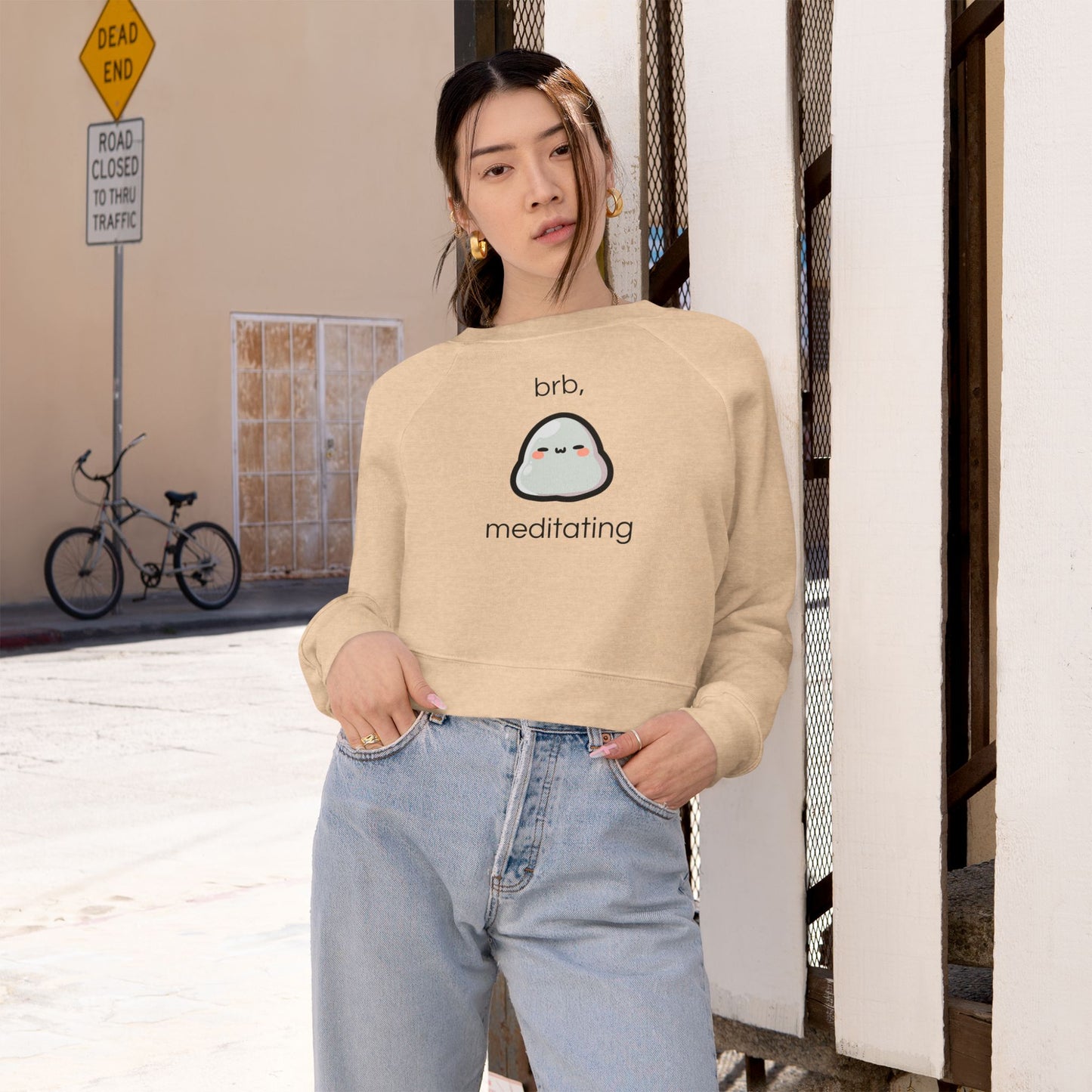 Brb, sweat-shirt court méditant