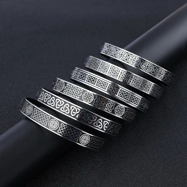 Ornamental design men Bracelet