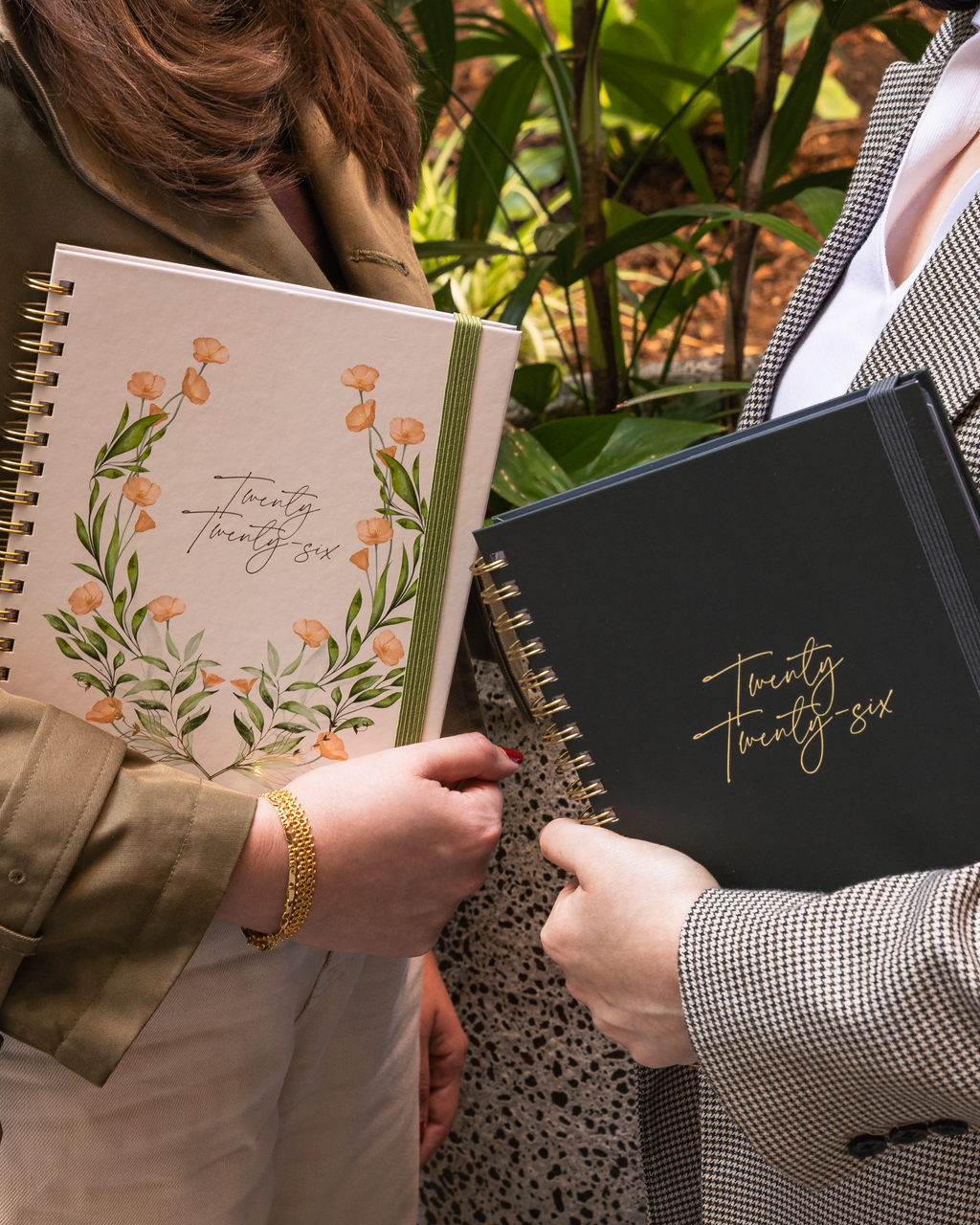 Smart Women Society - B5 Week-to-View - 2026 Calendar Year Diary/Planner - Beige