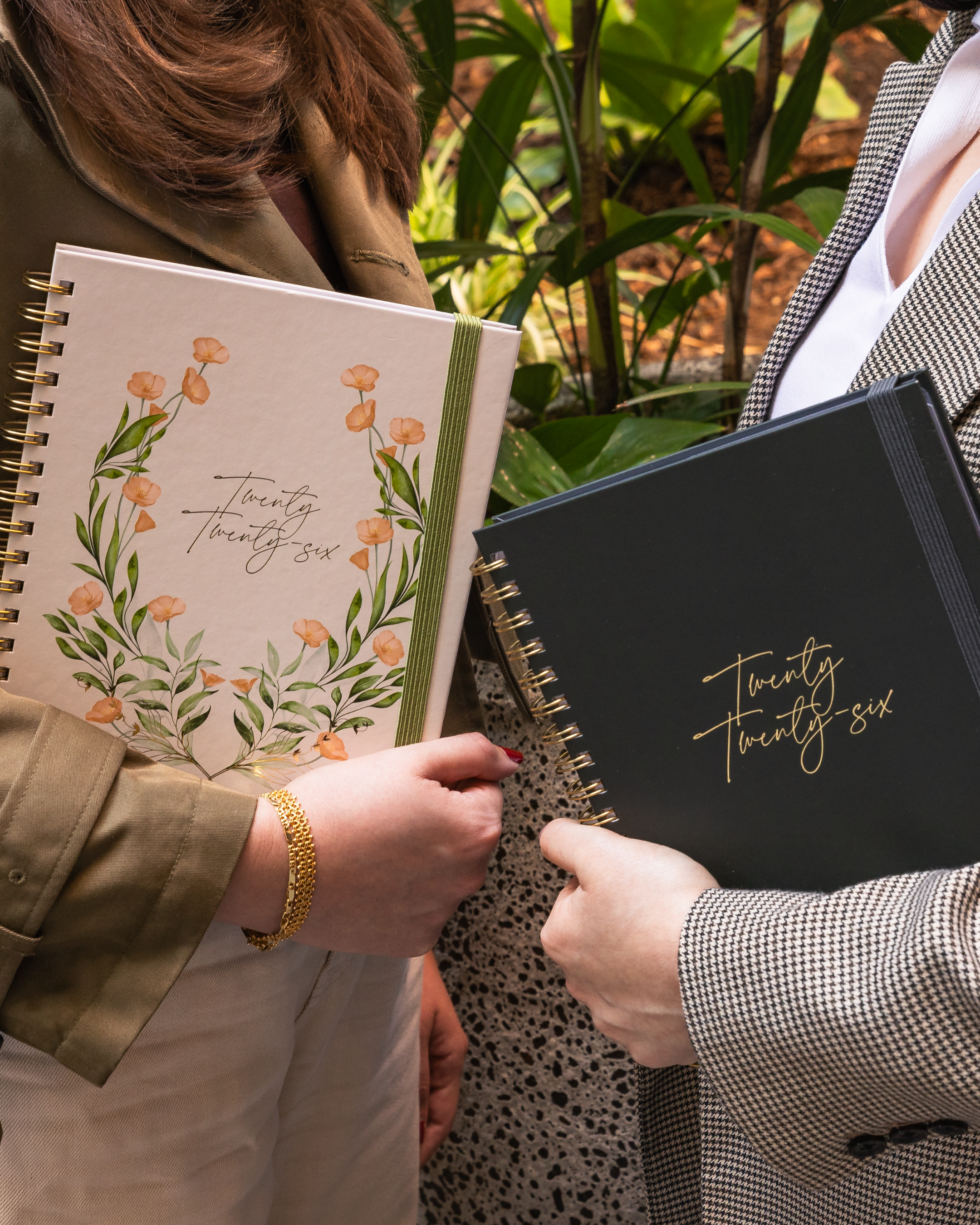 Smart Women Society - B5 Week-to-View - 2026 Calendar Year Diary/Planner - Beige