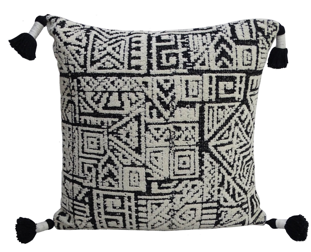 20" x 20" Throw Pillow with Tassels for Decoration Throw Pillow La Vie Bien 20" x 20" Throw Pillow with Tassels for Decoration