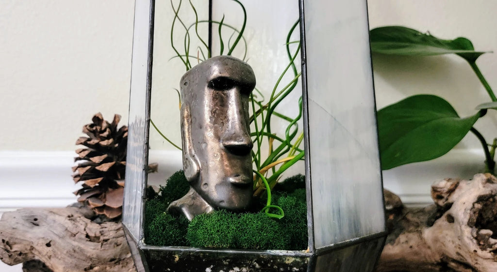 Moai Watering Spike by Mountain Mudworks