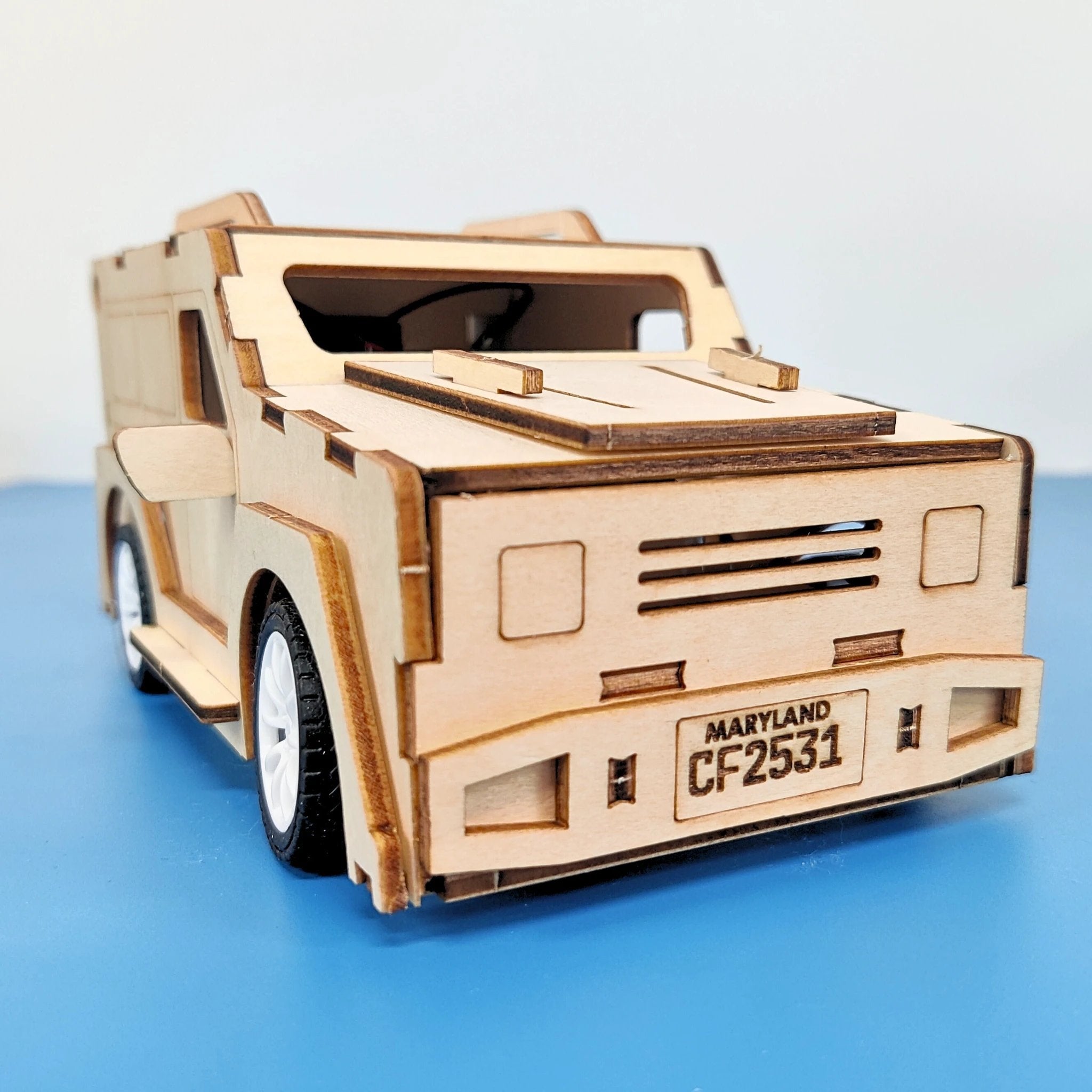 2.4 GHz RC SUV Car DIY Kit, Educational STEM Toy by Kitsville