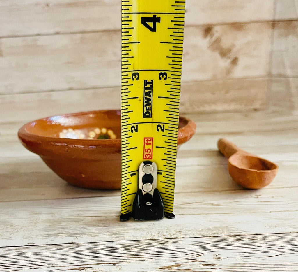 2x Mexican Terra Cota Bowls with Wood Spoon Salsero de Barro con 2 Cucharas de Madera La Vie Bien 2x Mexican Terra Cota Bowls with Wood Spoon Salsero de Barro con 2 Cucharas de Madera