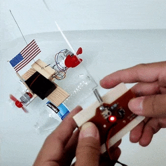 RC Propeller Boat DIY Kit, Educational STEM Toy by Kitsville