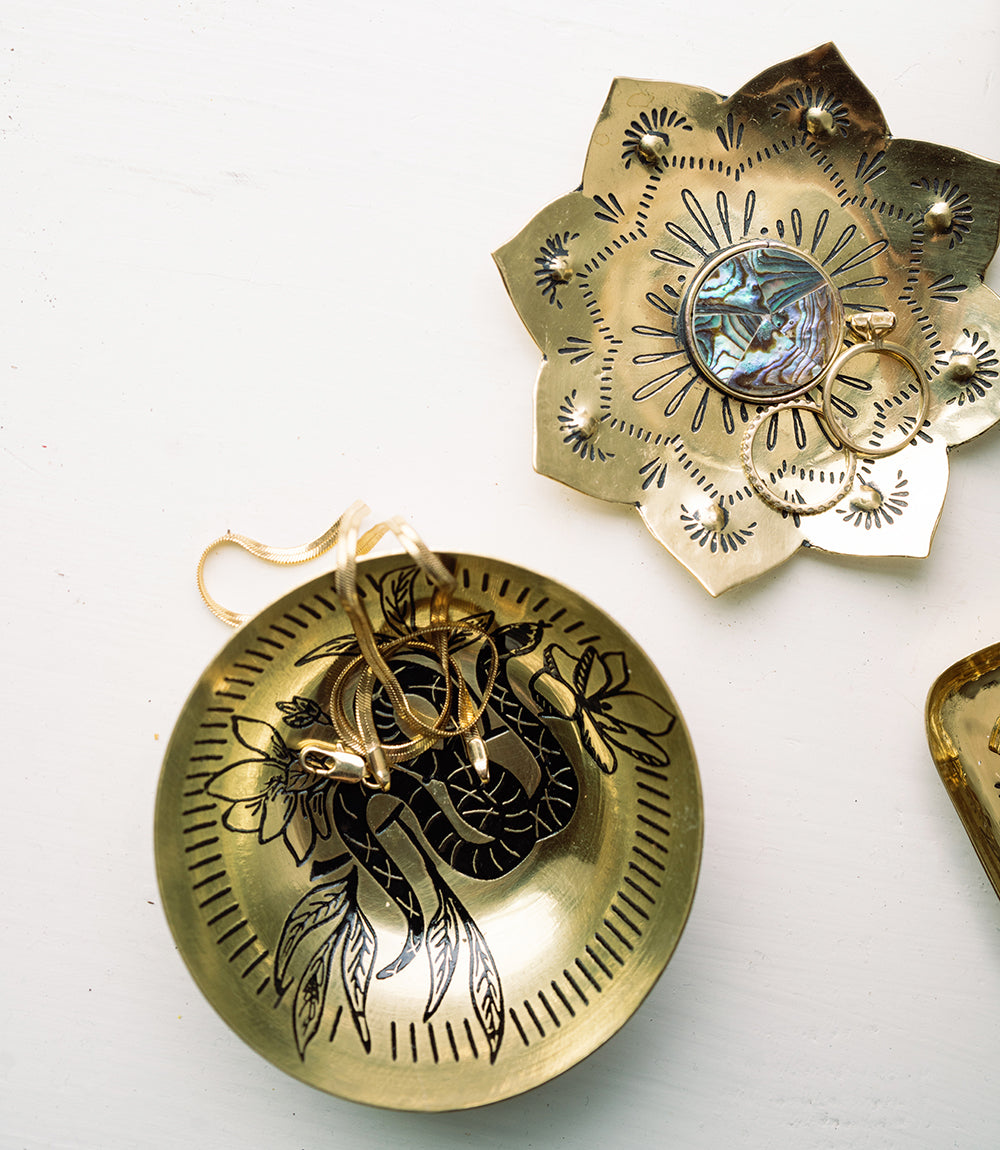 Saanp Snake Round Trinket Dish - Etched Brass