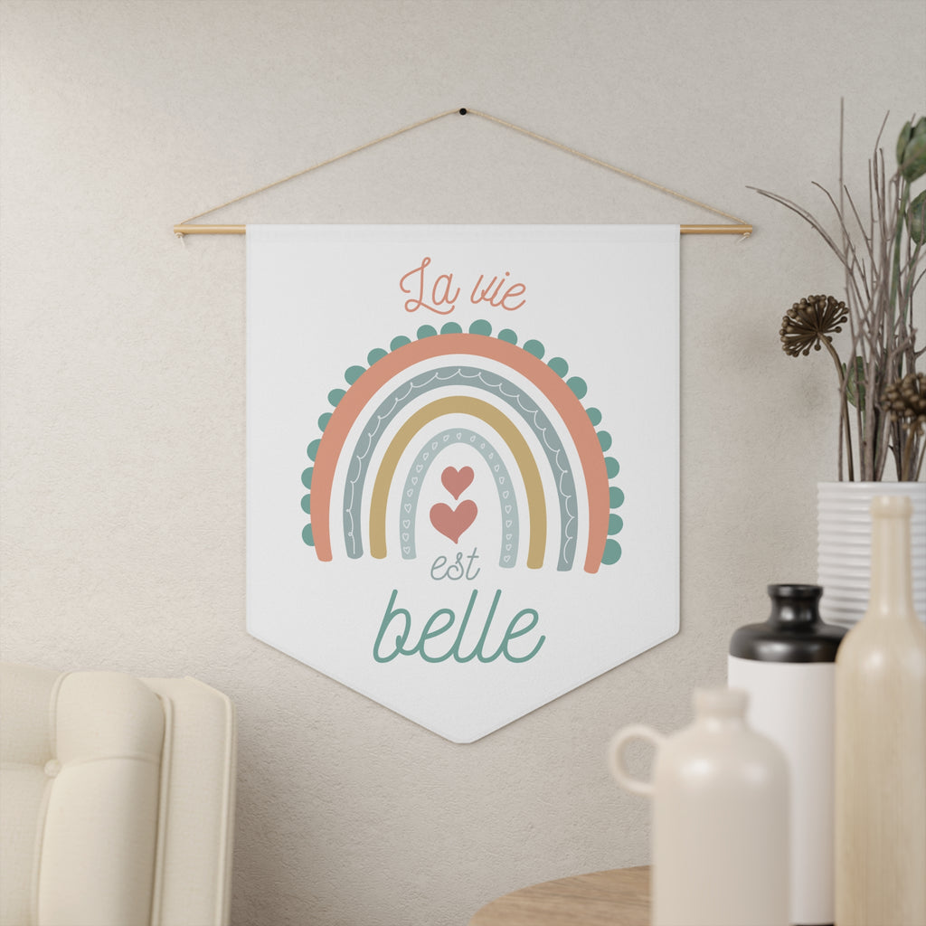 La vie est belle Rainbow Pennant Wall Art, Positive Affirmation Decor, Children's Room Wall Hanging, Gift for French speakers, décor murs