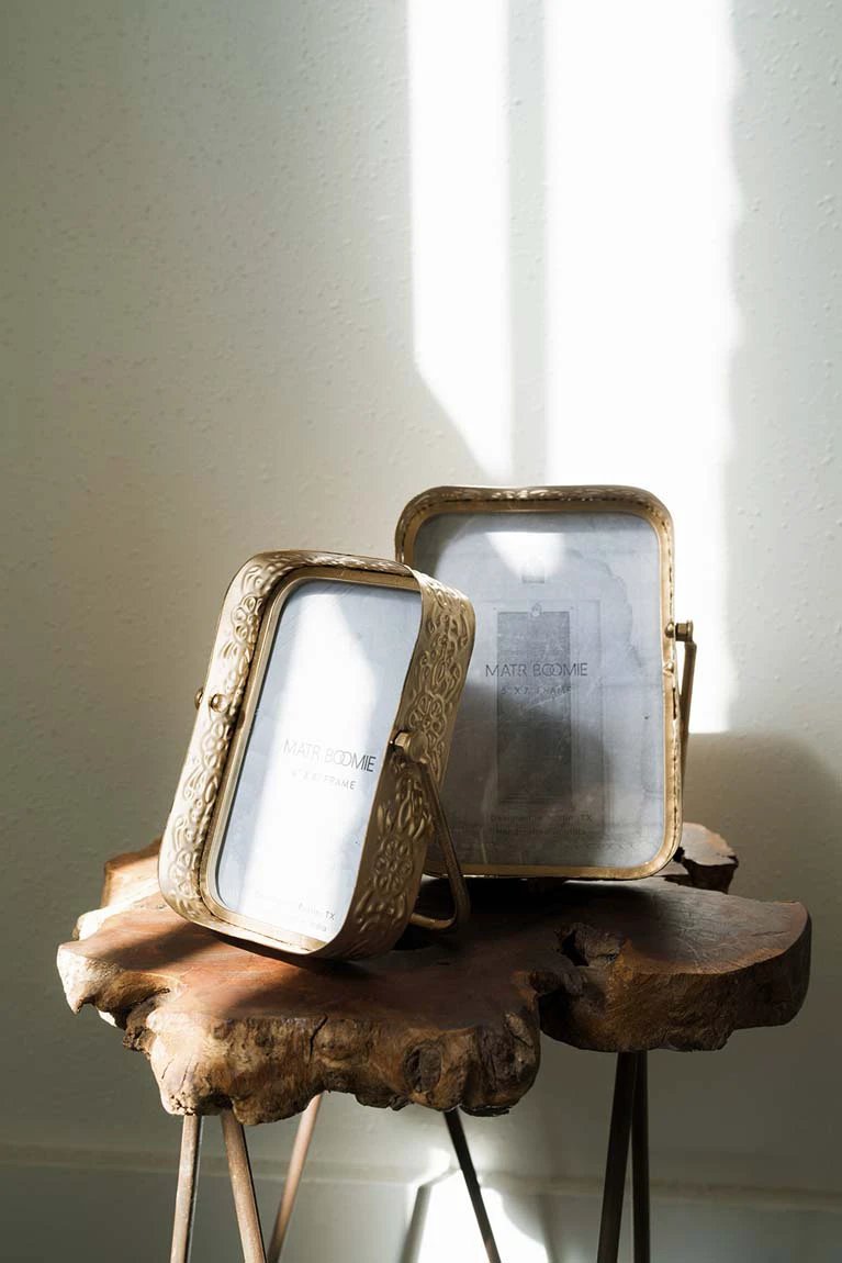 Loha 5x7 Rounded Picture Frame - Embossed Iron by Matr Boomie