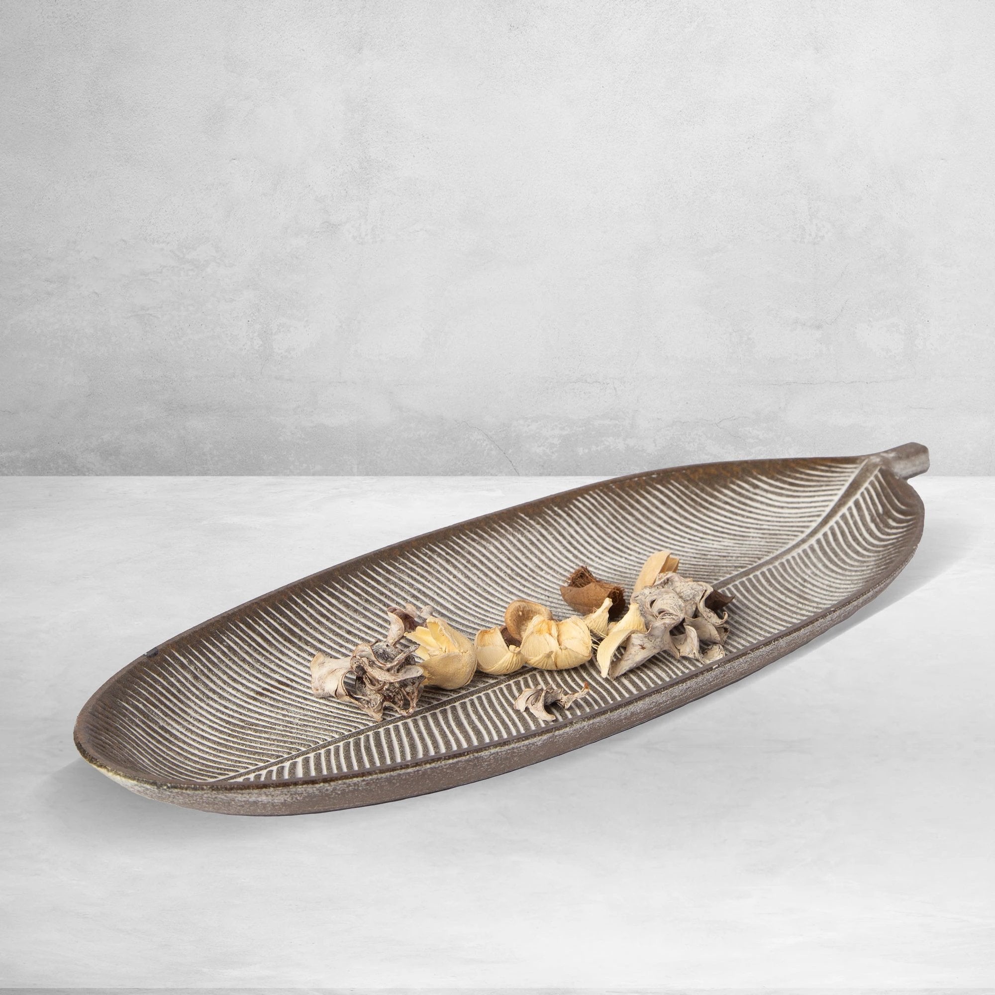 423 - Leaf Design Wood Tray - Elegant Jewelry Plate Tray with Intricate Leaf Design - Decorative Centerpiece for Home, Kitchen, and Events by Porto Boutique