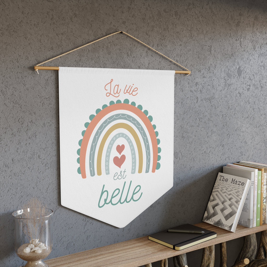 La vie est belle Rainbow Pennant Wall Art, Positive Affirmation Decor, Children's Room Wall Hanging, Gift for French speakers, décor murs