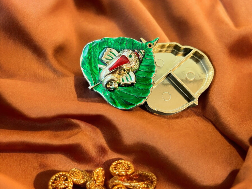 Haldi Kumkum Plate with Ganesha & Leaf, Set of 5