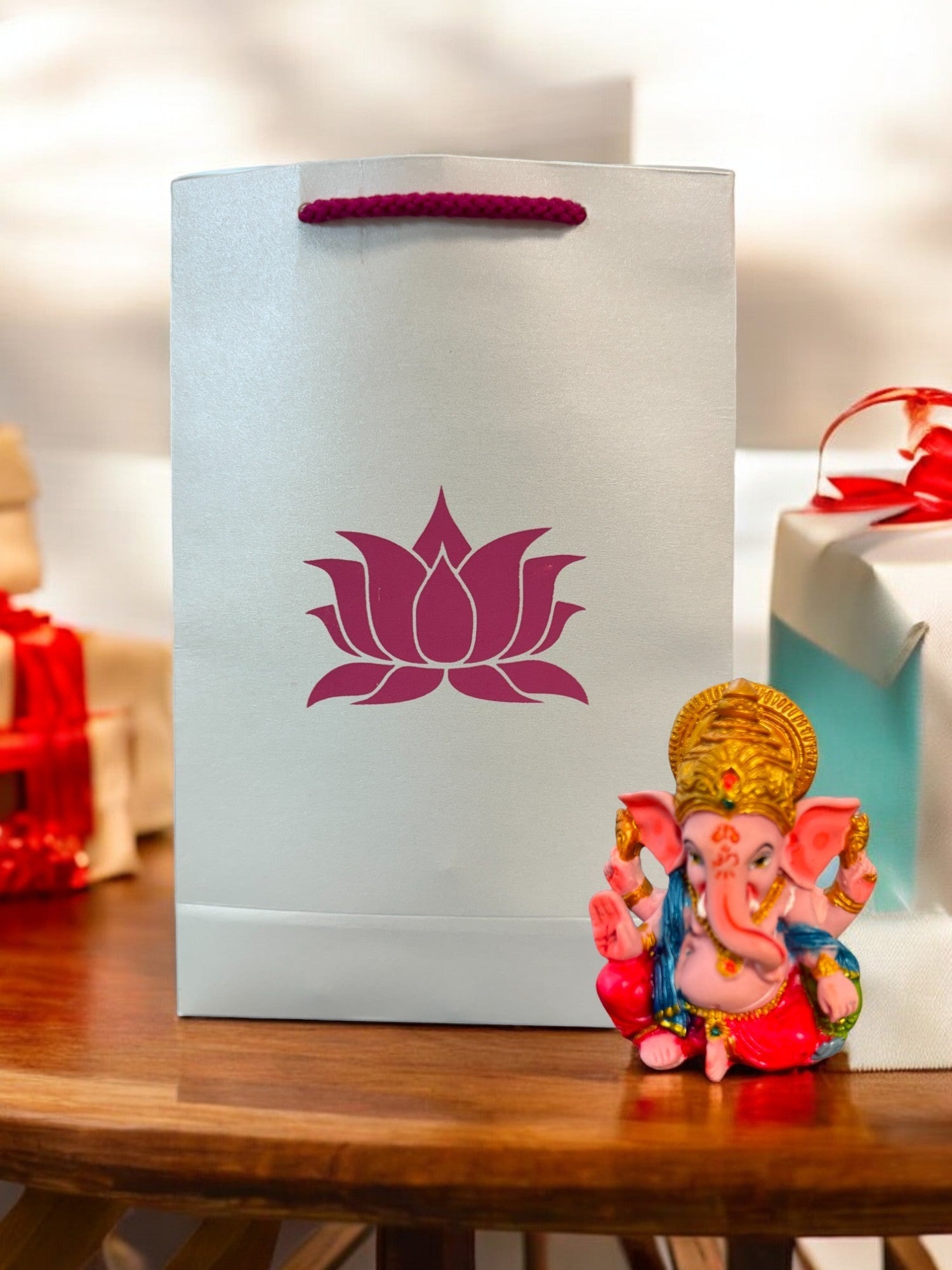 Lotus Paper Gift Bag, Set of 10