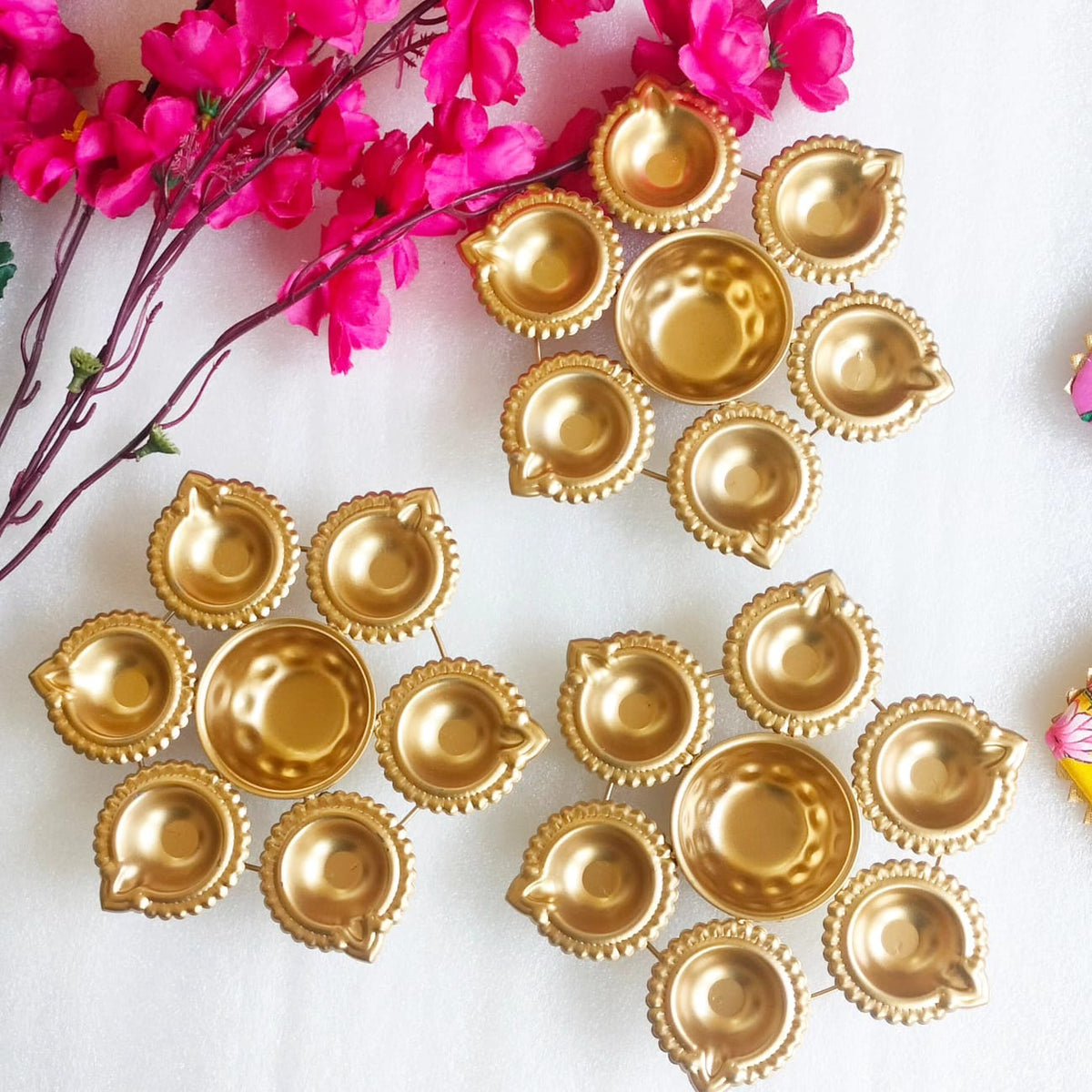 6 Inch Diya Urli with Tissue Potli Combo - Return Gifts for Housewarming, Diwali or Puja La Vie Bien 6 Inch Diya Urli with Tissue Potli Combo - Return Gifts for Housewarming, Diwali or Puja