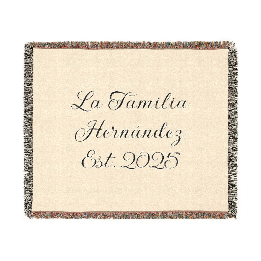 Manta tejida personalizada con apellido familiar y año