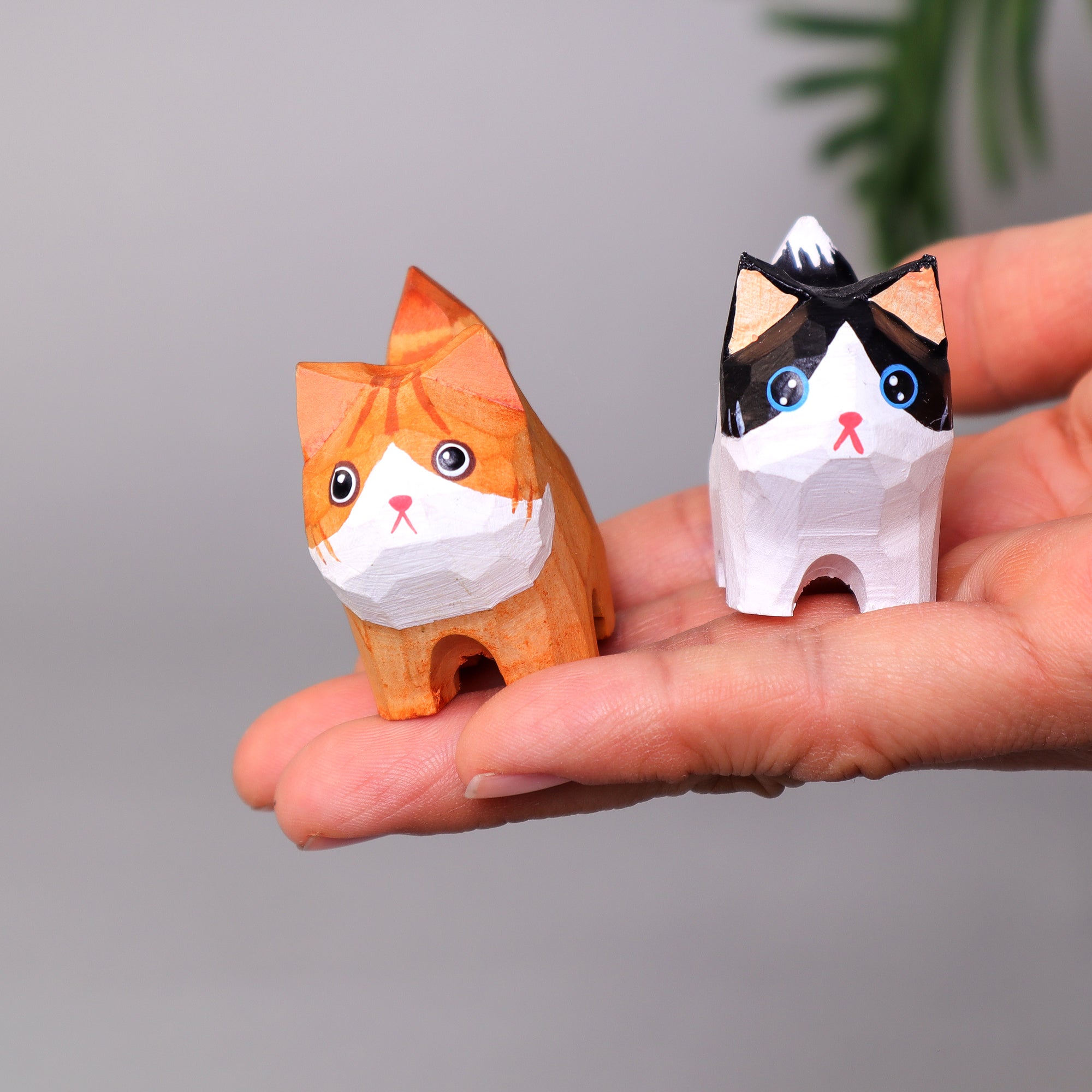 Hand-Carved Cat Painting Kit – Paint Two Cats, Create a Keychain