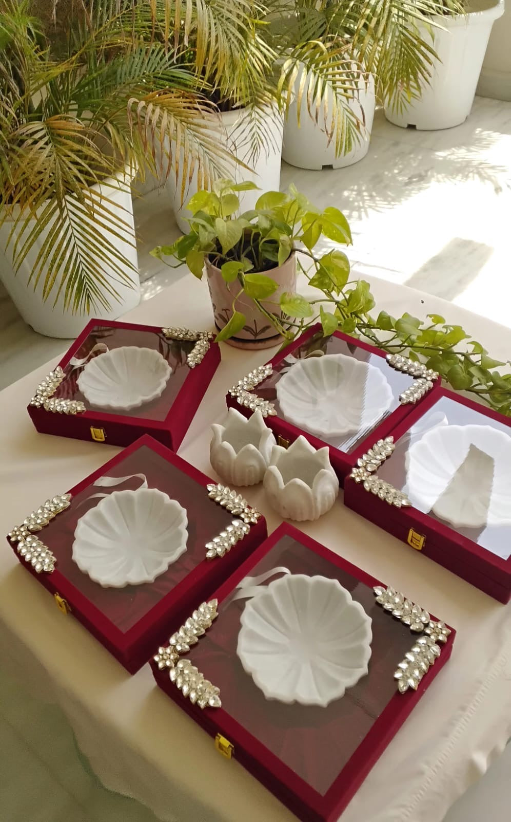 6 Inch Marble Urli with Adorned Velvet Box