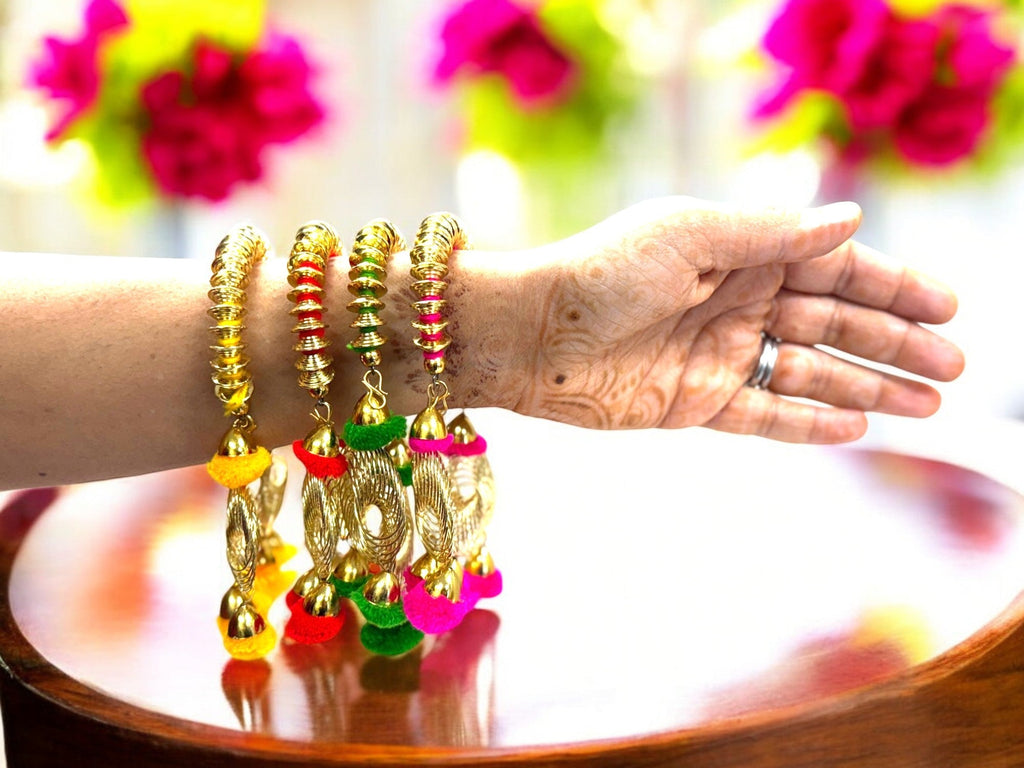 Set of 5 - Ready to give Combo includes One Adjustable Spiral Design Bangle Pair & One Fabric Kite in Velvet Potli Gift Bag for Makar Sankrant Haldi Kumkum Ceremony