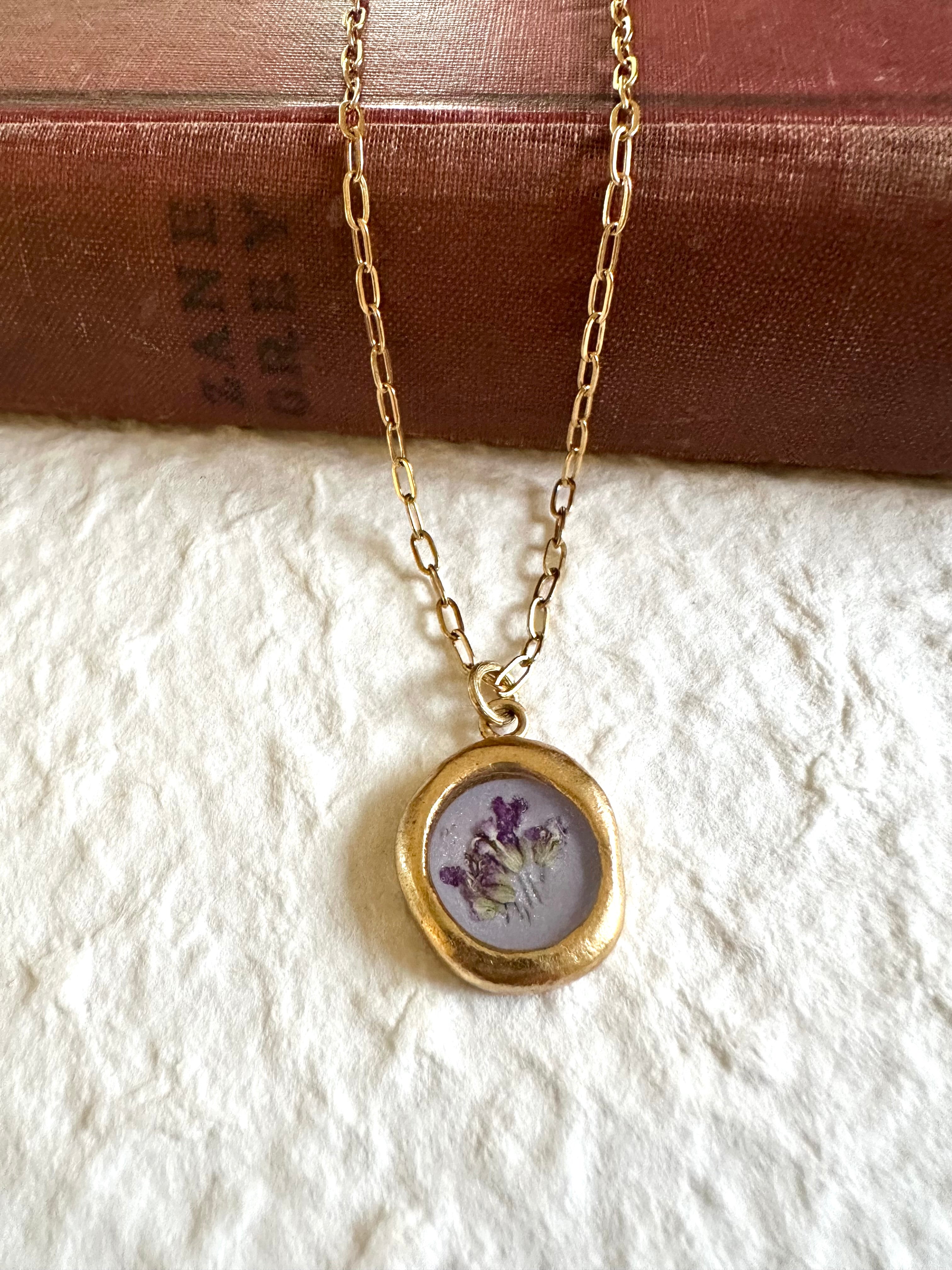 Floral Crest Necklace