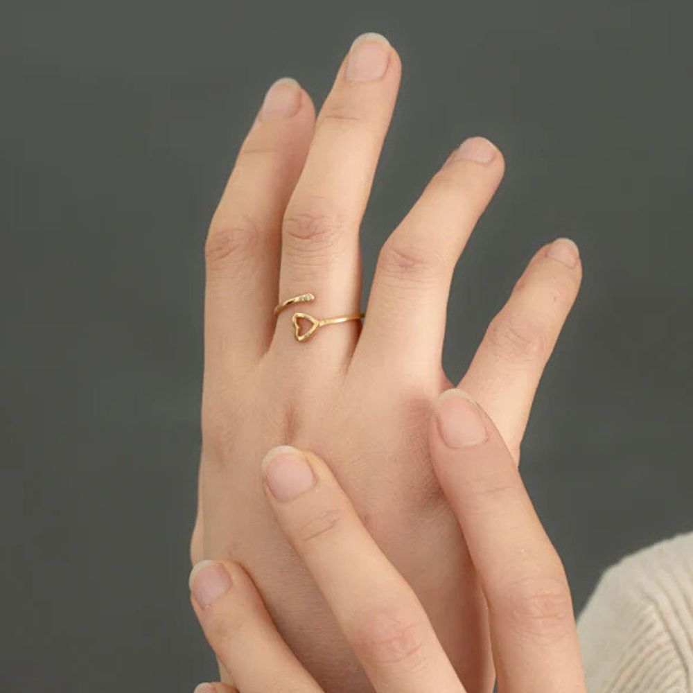Ada Heart Ring
