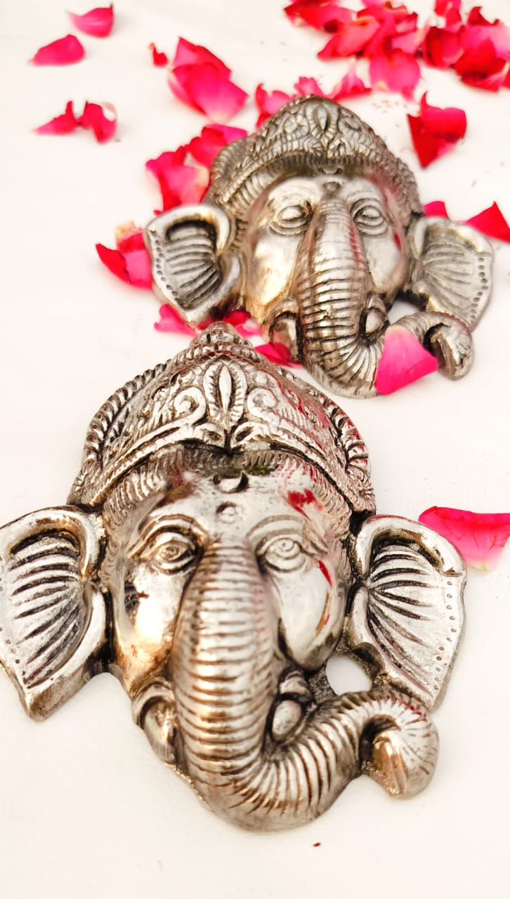 German Silver Wall Hanging Vinayak/ Ganesh ji - Affordable Favors for Diwali, Pooja, Housewarming