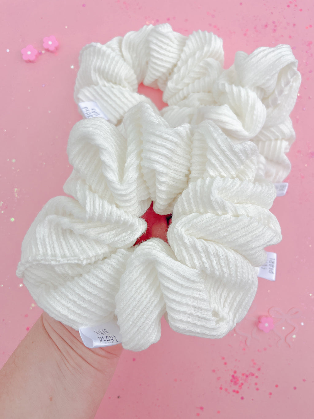 Crisp White Ribbed Scrunchy