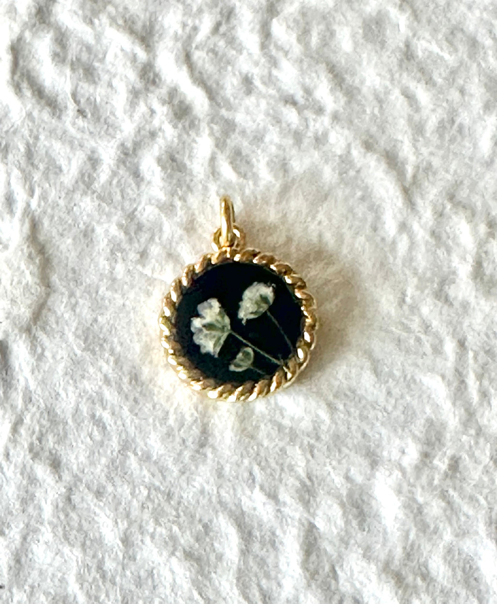 Floral Rope Bezel Necklace