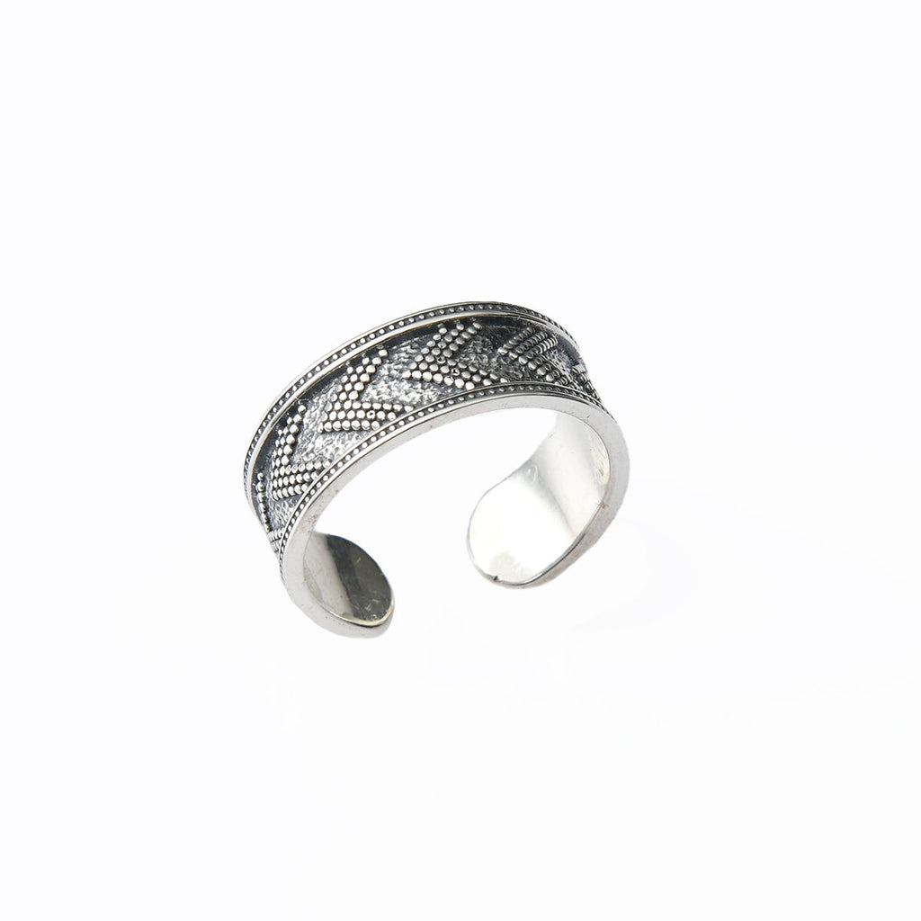 Arrows Ring