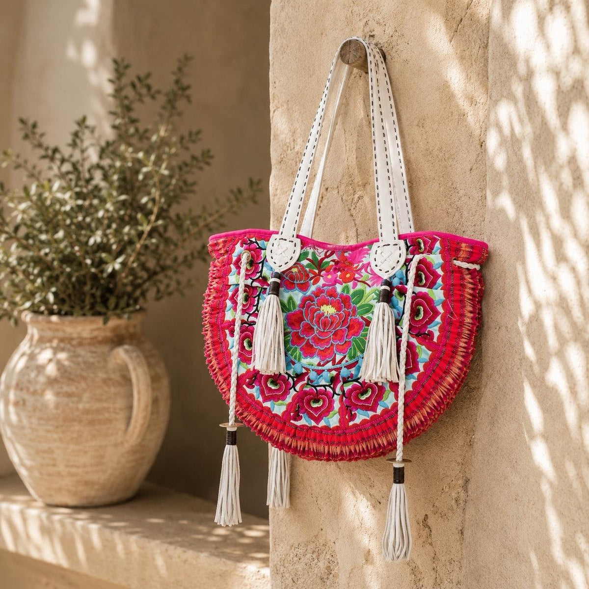 Half-Moon Ibiza Vintage Leather Boho Moon Shoulder Bag - Thailand