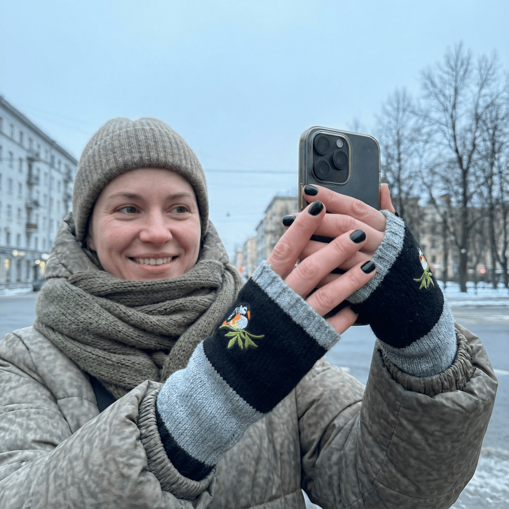 Bird Applique Arm Warmers | Fingerless Gloves in Black, Pink, or Green