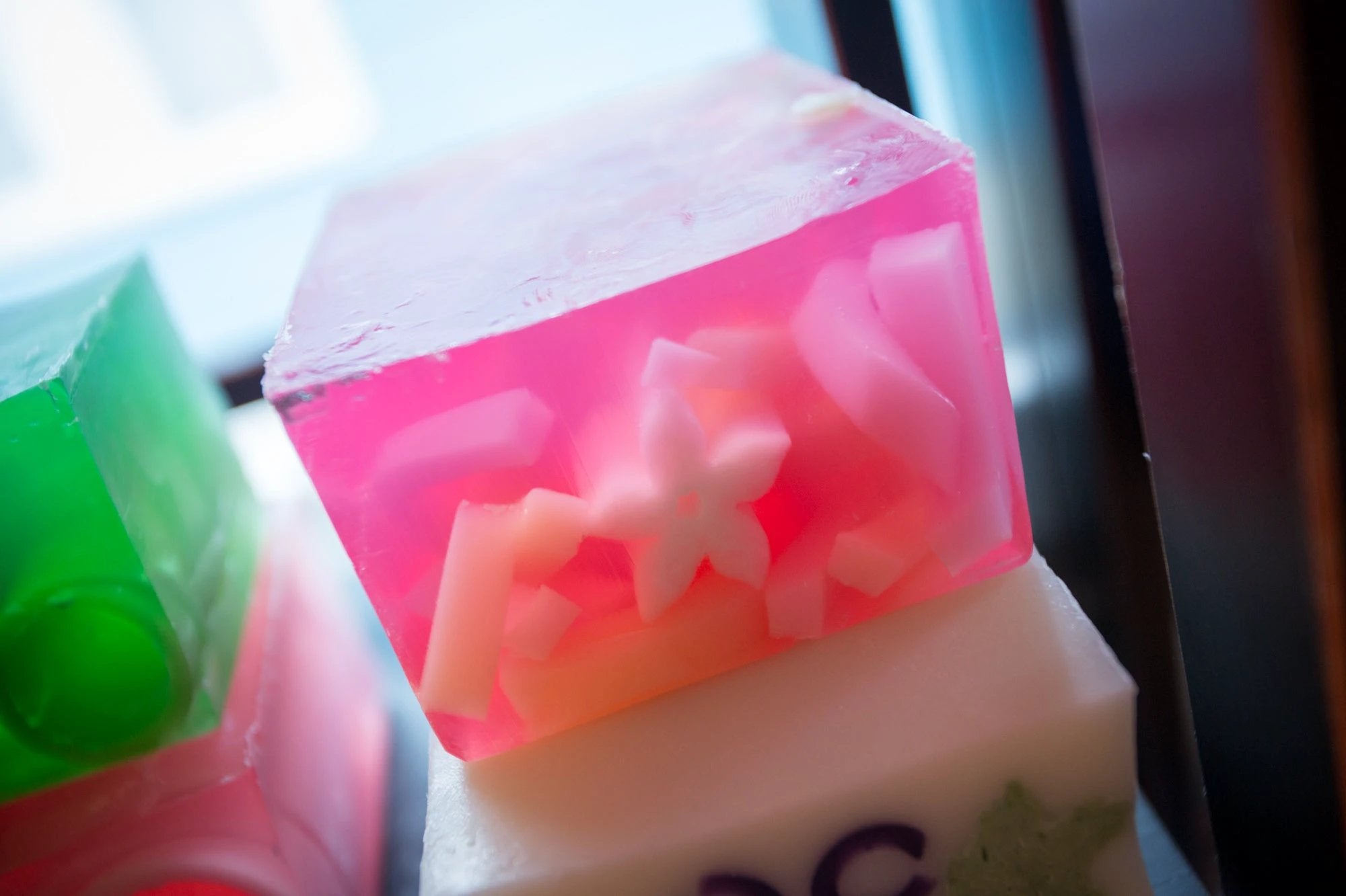 GRAPEFRUIT SPLASH SOAP SLICE 5.5 oz. by Essential Journeys