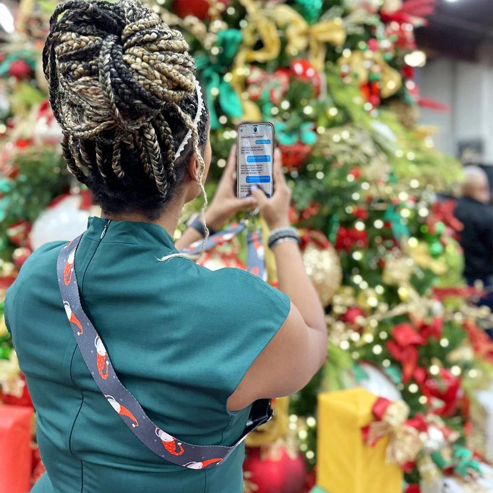 Clip & Go Strap Christmas by SaveTheGirls