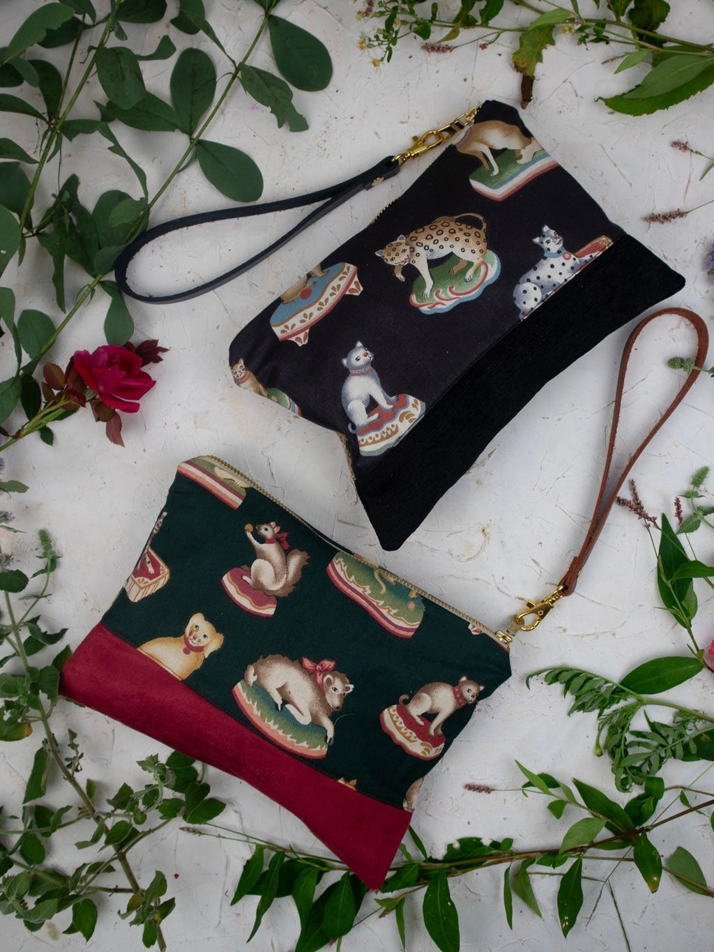 Cirque du Forêt Wristlet