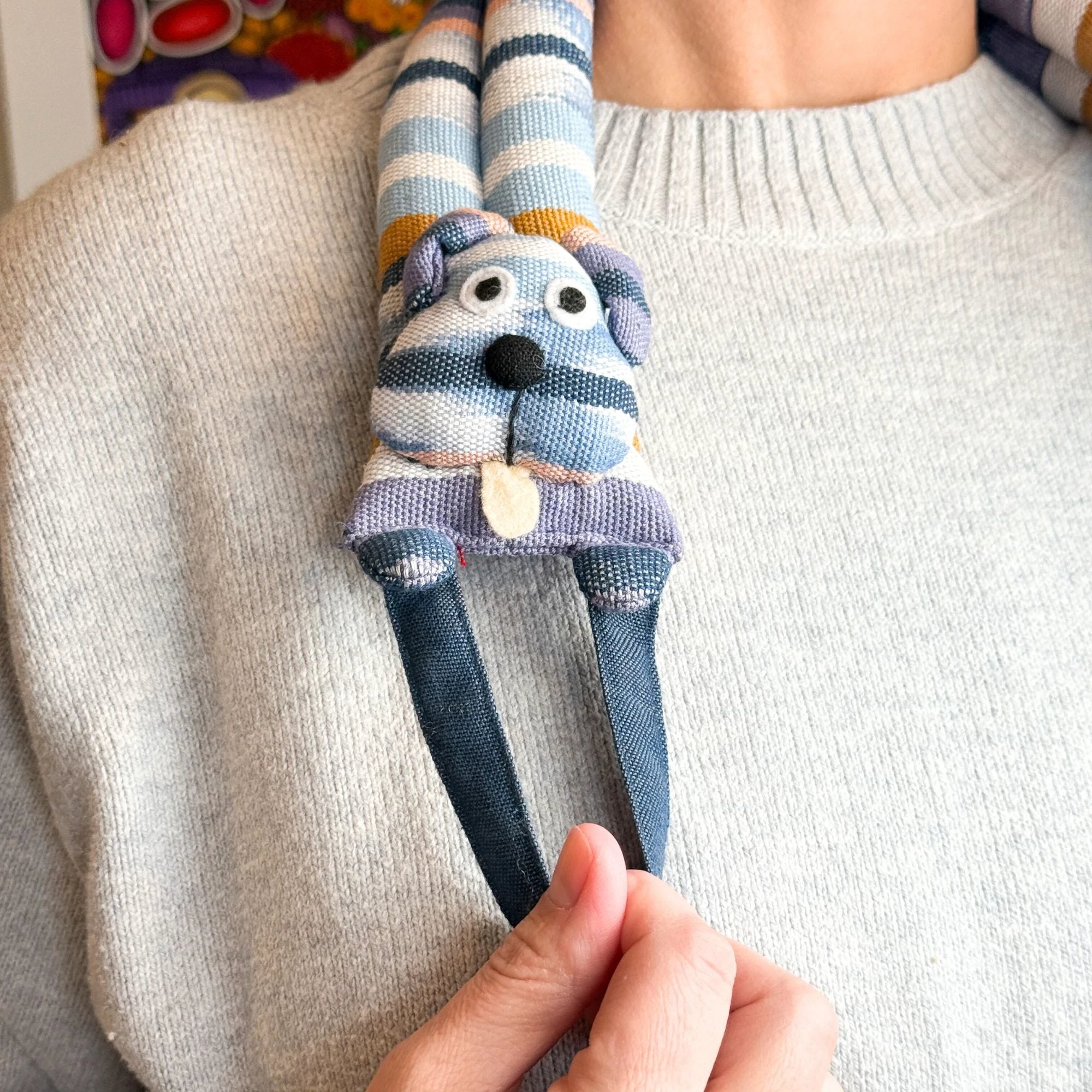 Weighted Dog Neck Wrap by Upavim Crafts
