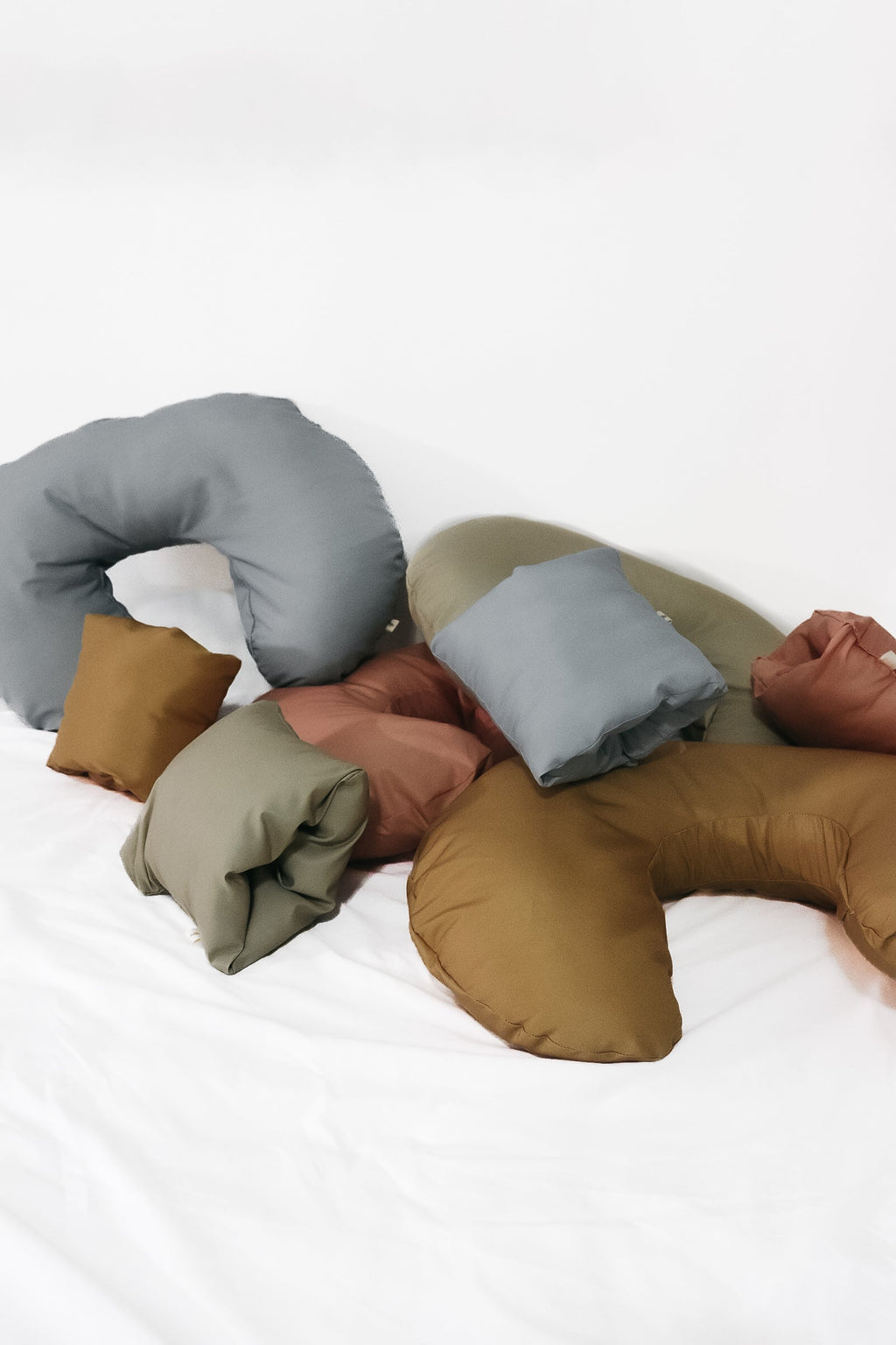 Ribbon Wipeable Nursing Pillow Cover