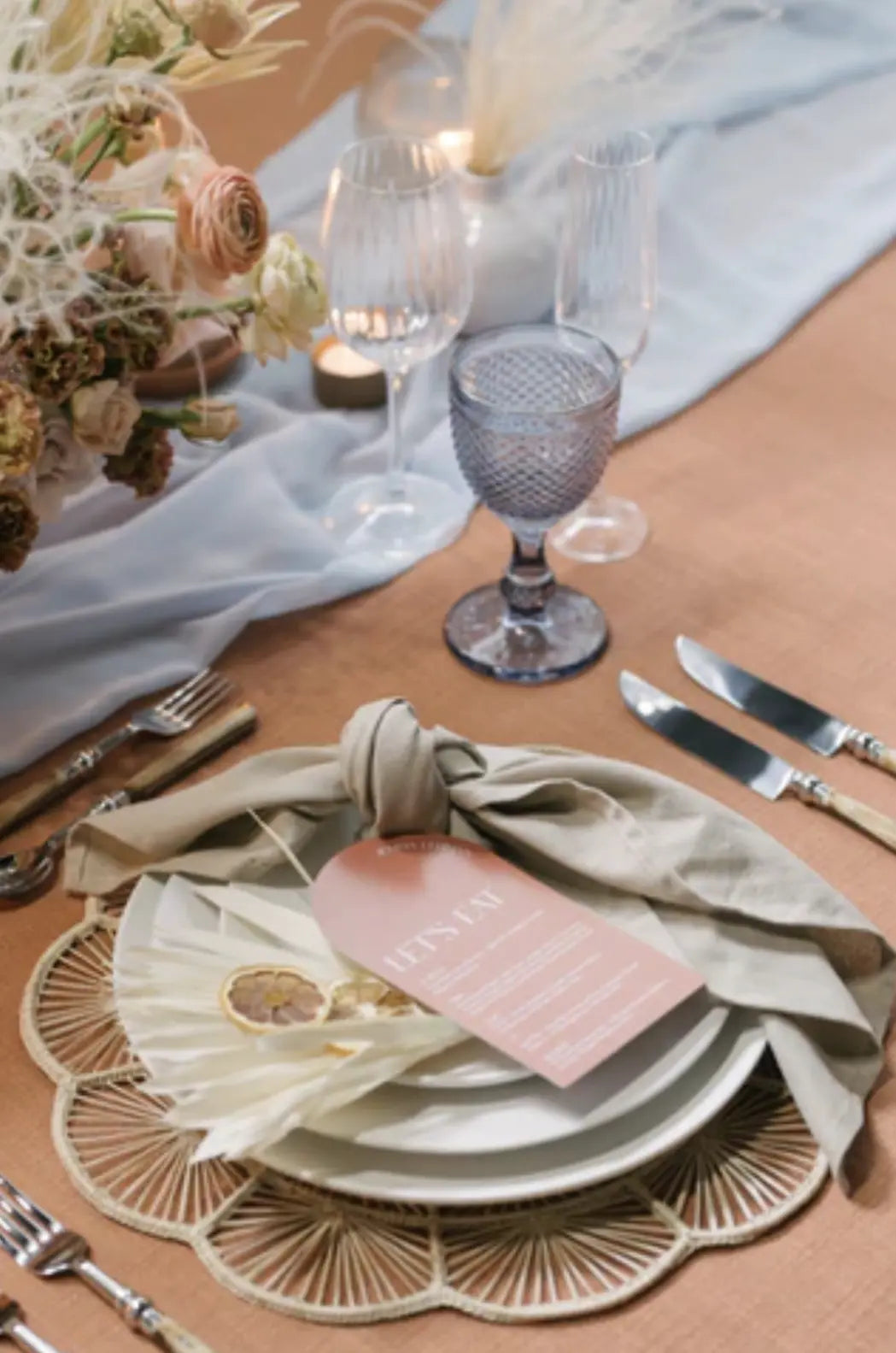 Petal Perfection Handwoven Iraca Placemat