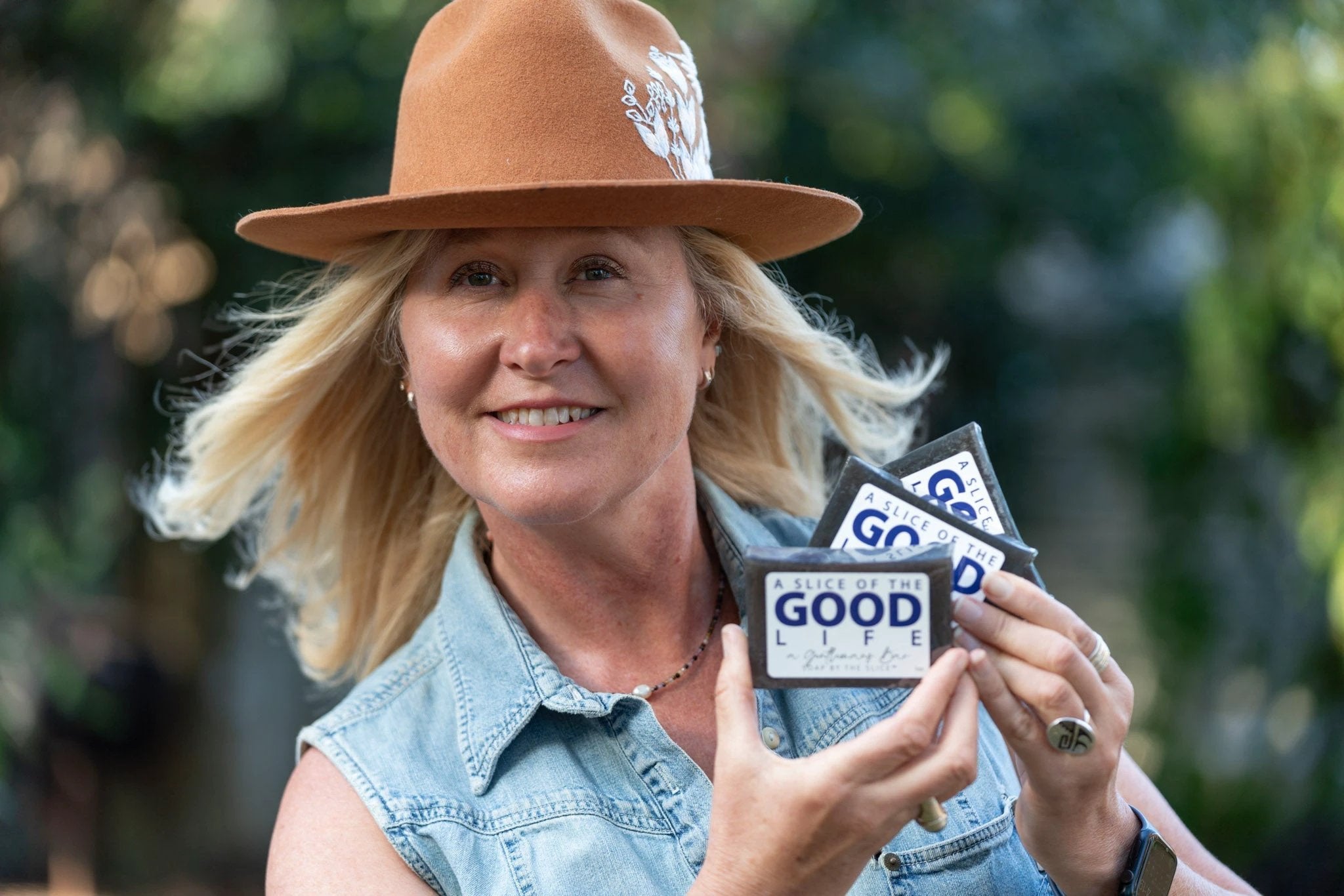 A GENTLEMAN'S BAR SOAP SLICE 5 oz. by Essential Journeys