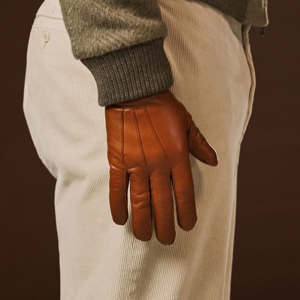 Giovanni (cognac) - Classic Italian lambskin leather gloves with cashmere lining