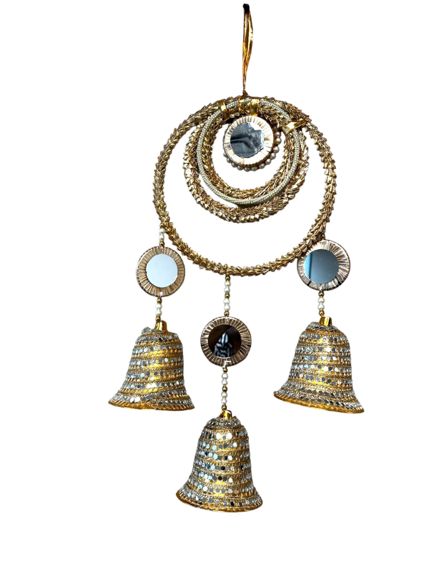 Gota, Mirror, Pearl & Bell Lari