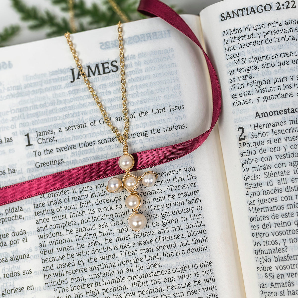 Good News gold necklace