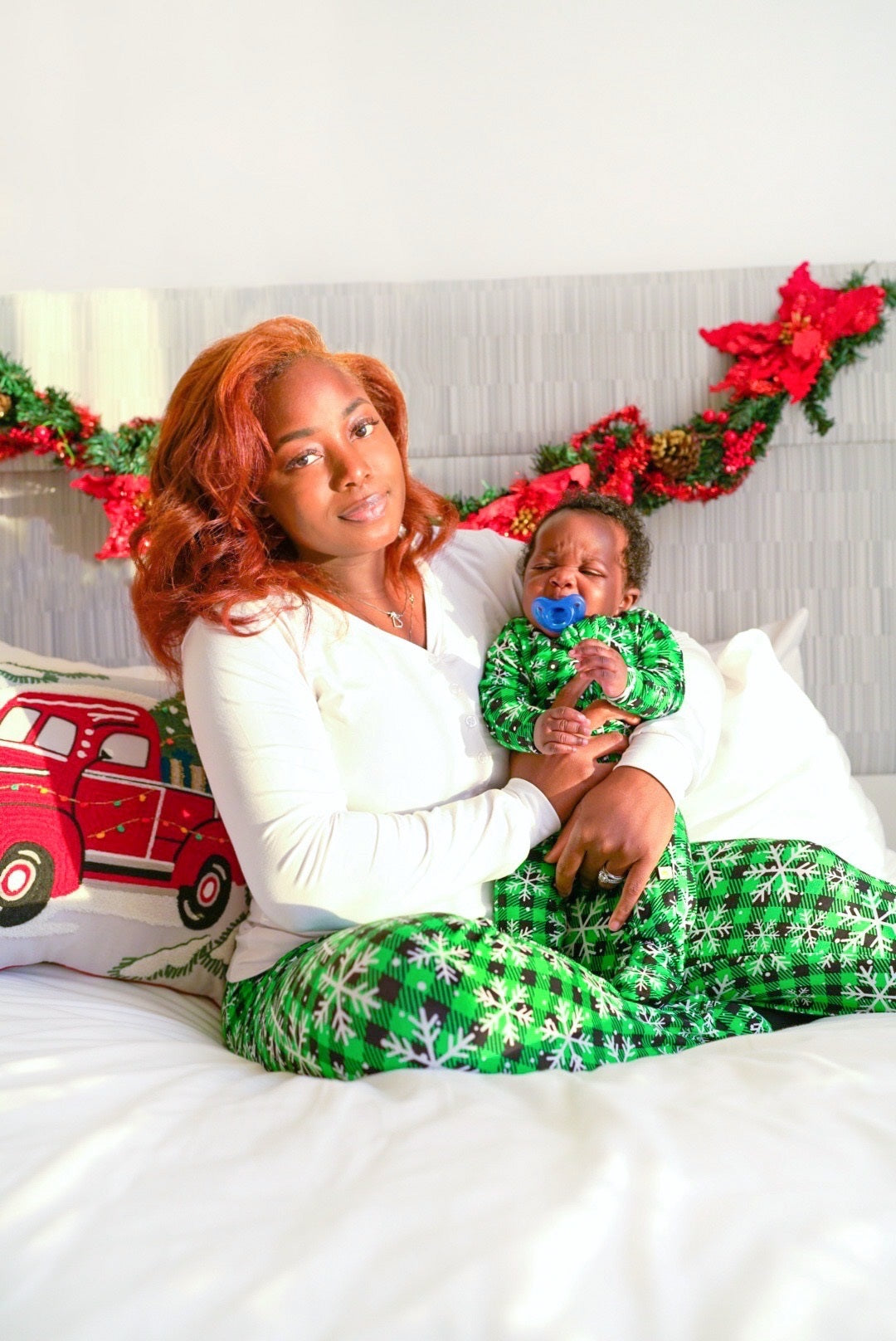 Green Buffalo Plaid Snowflake Family Matching Women's Adult Pajamas