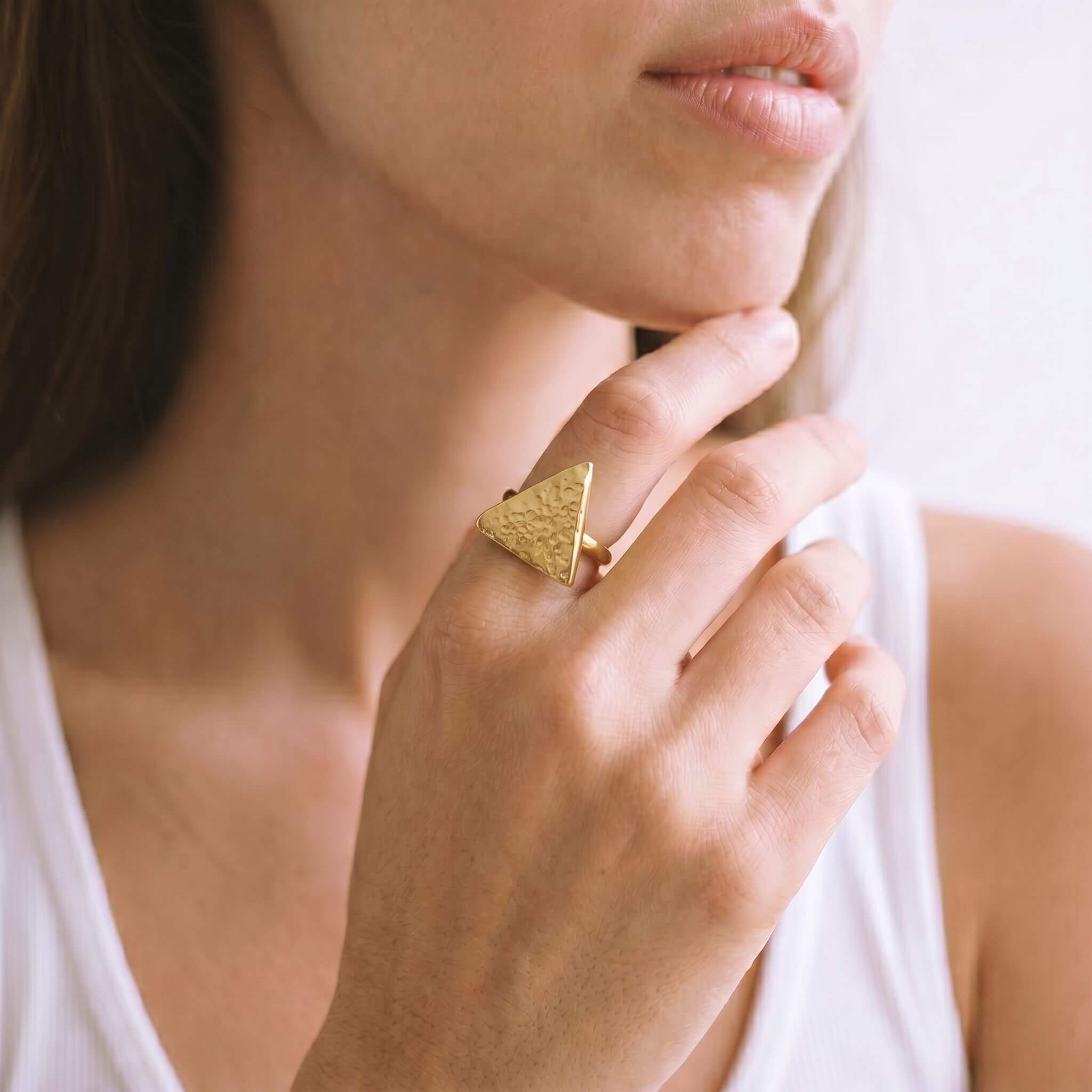 Pambo Triangular Ring for Women